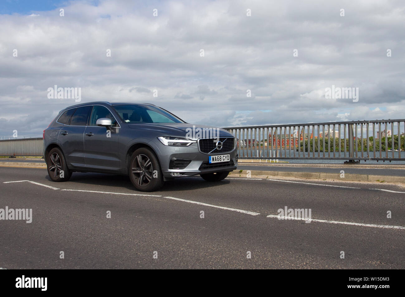 Volvo Xc60 R Design High Resolution Stock Photography And Images Alamy