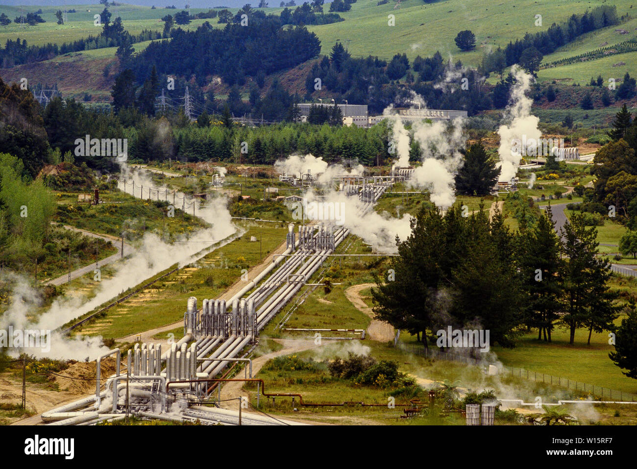 New Zealand, North Island. The Wairakei Power Station is a geothermal power station near the Wairakei Geothermal Field in New Zealand. Wairakei lies i Stock Photo