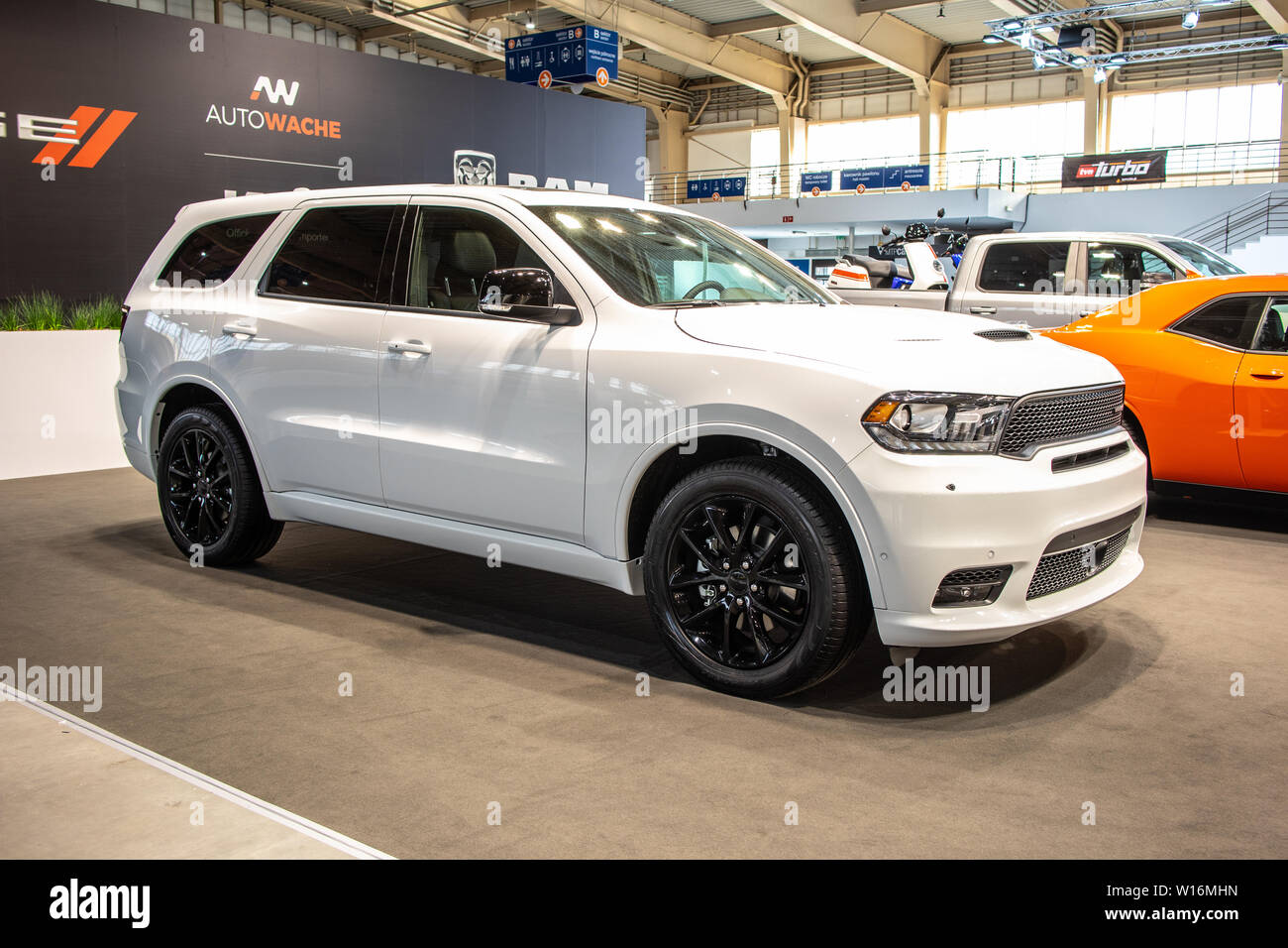 Dodge Durango Suv High Resolution Stock Photography And Images Alamy