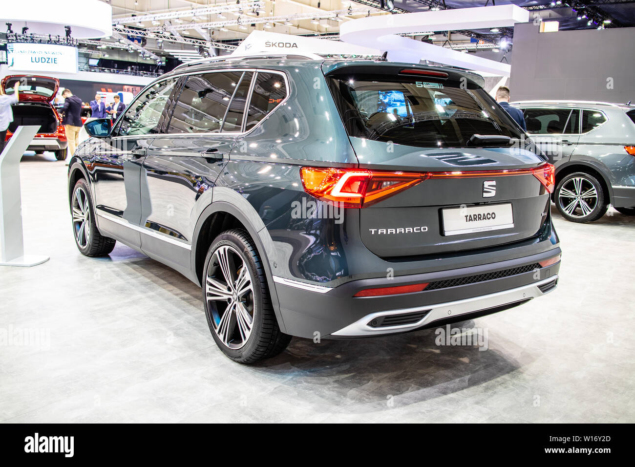 Car and driver best midsize suv Car and driver best midsize suv