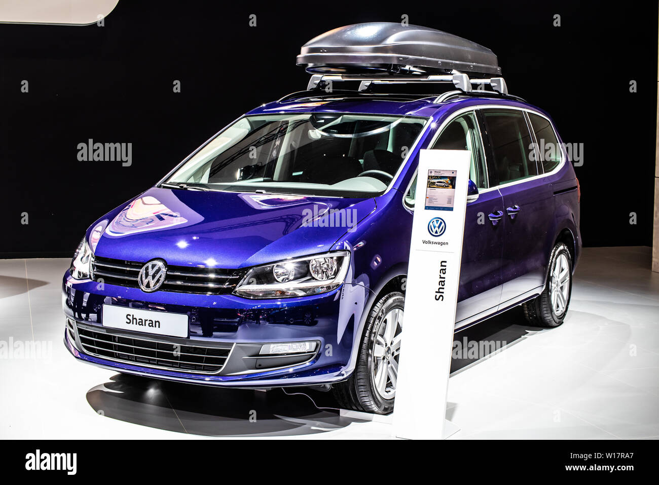 Vw sharan hi-res stock photography and images - Alamy