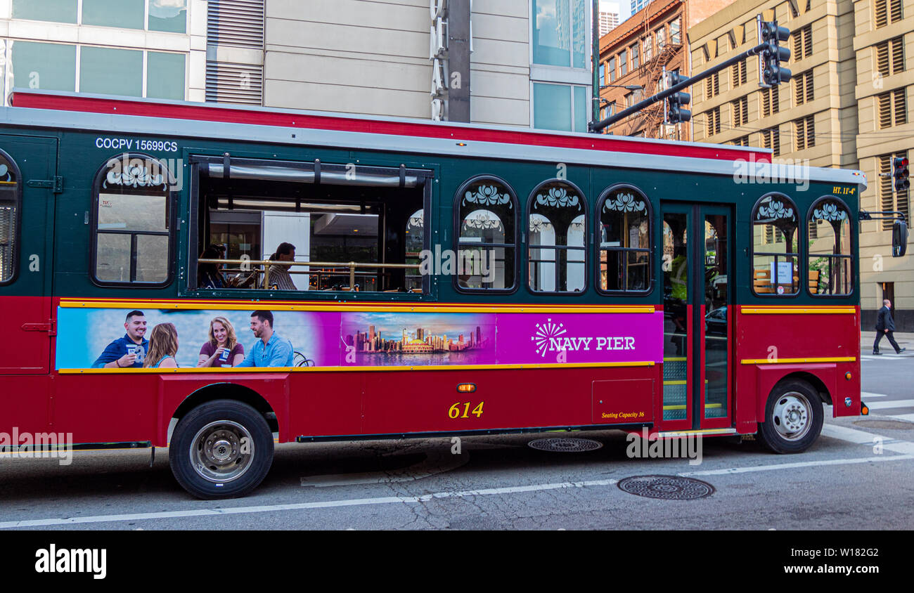 Sightseeing trolley and Navy Pier shuttle in Chicago - CHICAGO, USA - JUNE  12, 2019 Stock Photo - Alamy