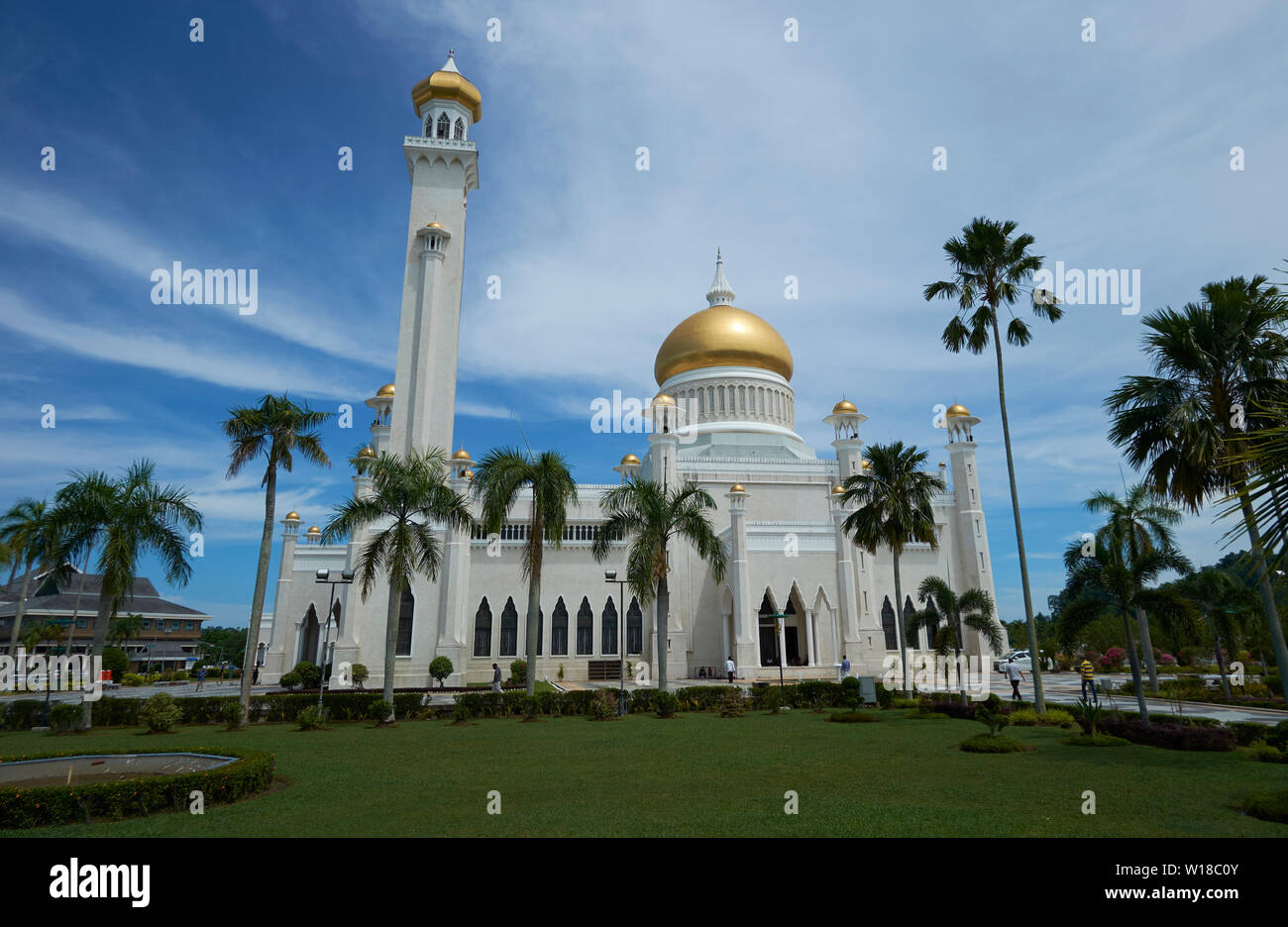 Daytime view of the Omar Ali Saifuddien mosque in downtown Bandar Seri Begawan,Brunei. Stock Photo