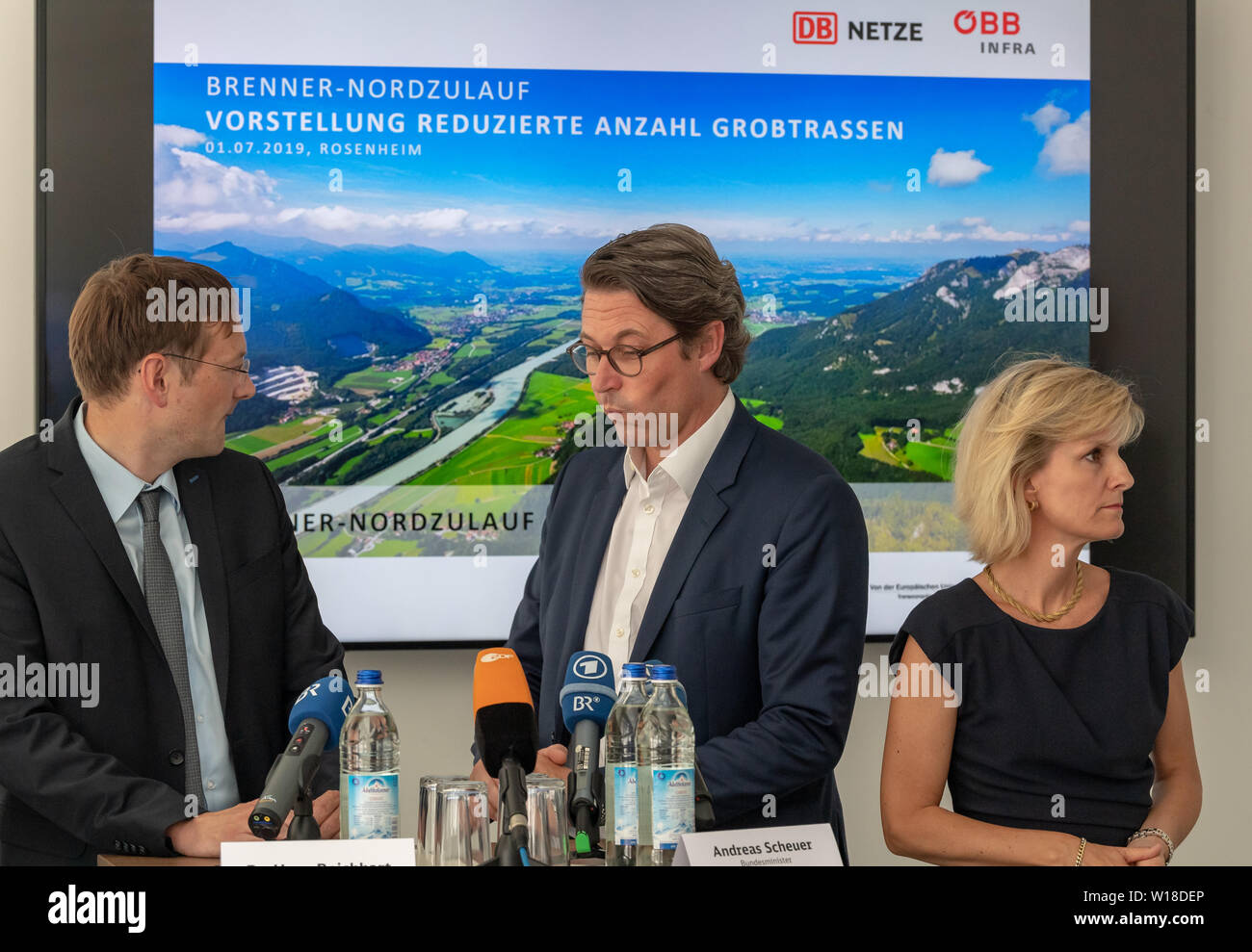 Rosenheim, Germany. 01st July, 2019. Hans Reichhart (l, CSU), Minister of State for Housing, Construction and Transport, Andreas Scheuer (M, CSU), Federal and Bavarian Transport Ministers, and Daniela Ludwig, Member of the Bundestag, will take part in a Deutsche Bahn press conference on the proposals for the five possible routes of the so-called Brenner North Inlet. Credit: Peter Kneffel/dpa/Alamy Live News Stock Photo