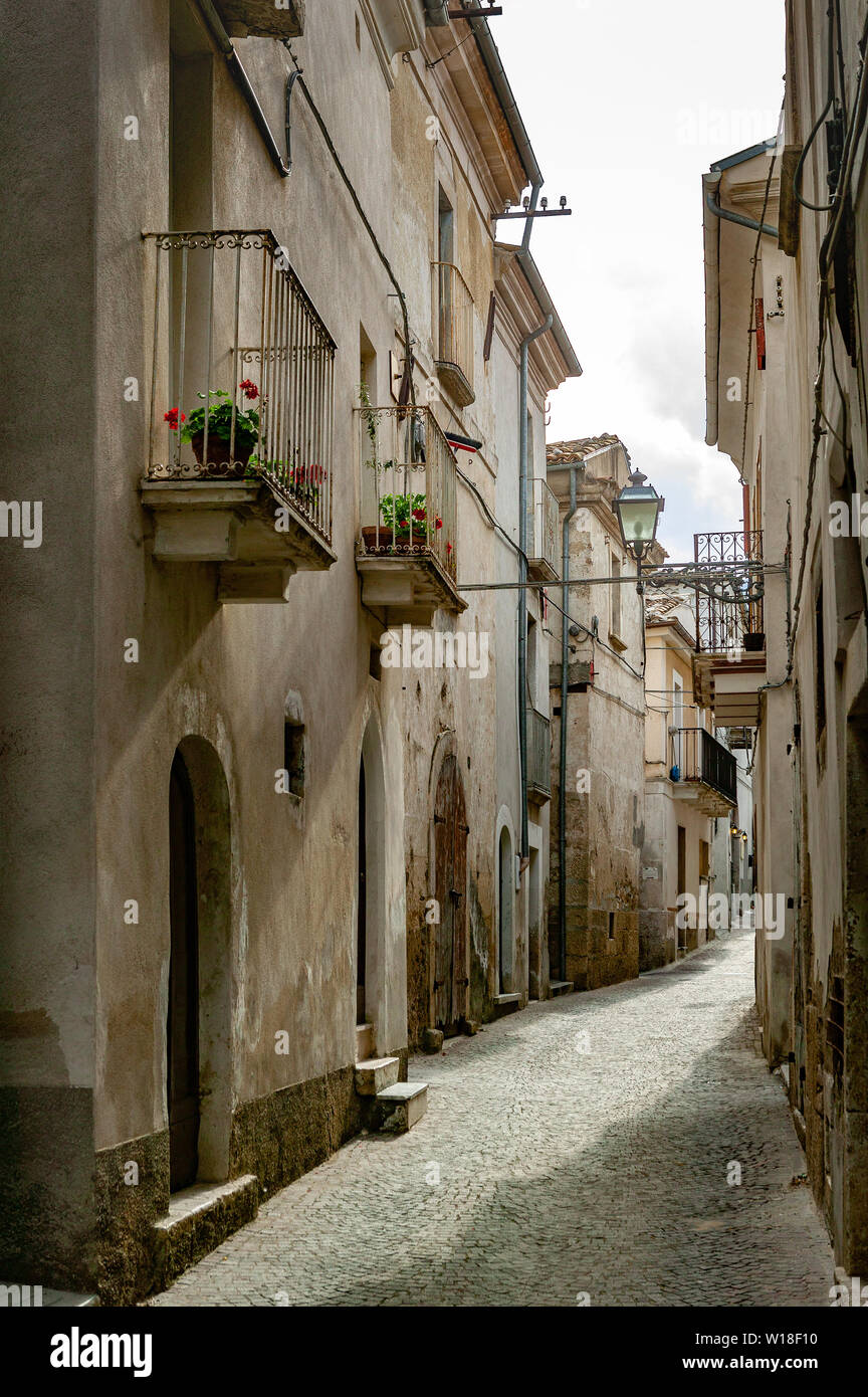 Alley of Castiglione a Casauria village. Abruzzo Region, Italy, Europe Stock Photo