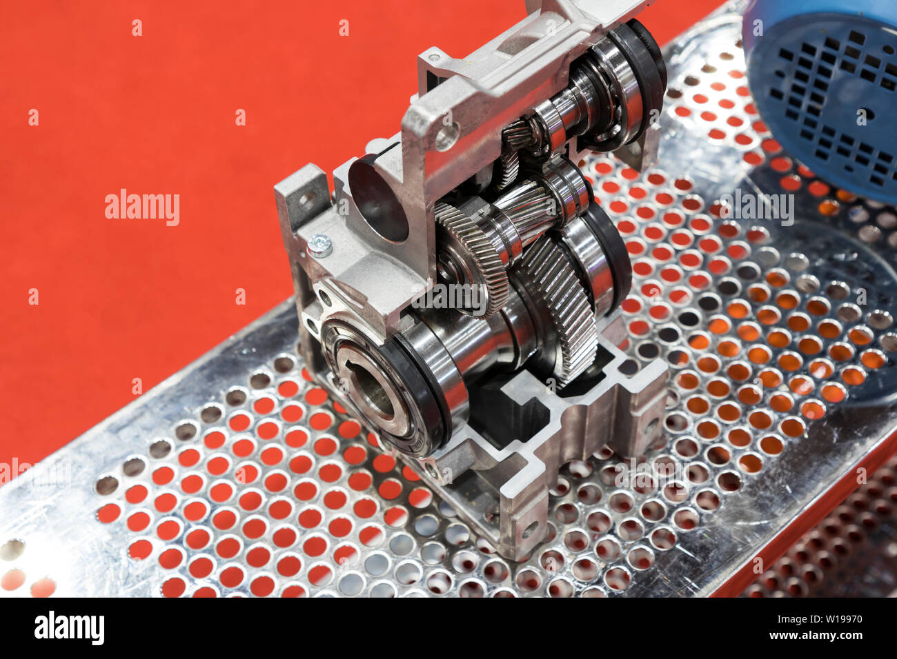 Worm gear hires stock photography and images Alamy
