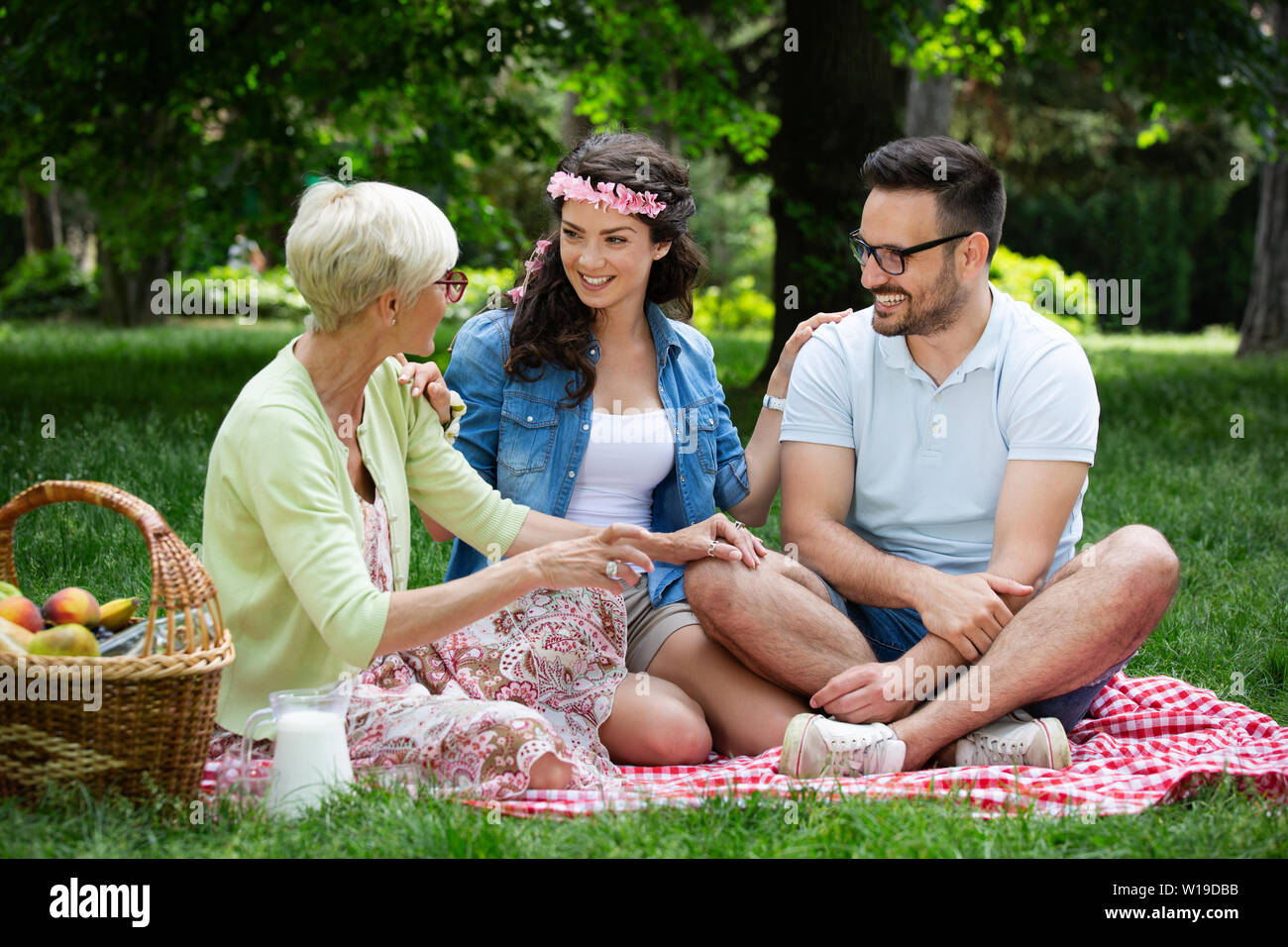 Boy family picnic hi-res stock photography and images - Alamy