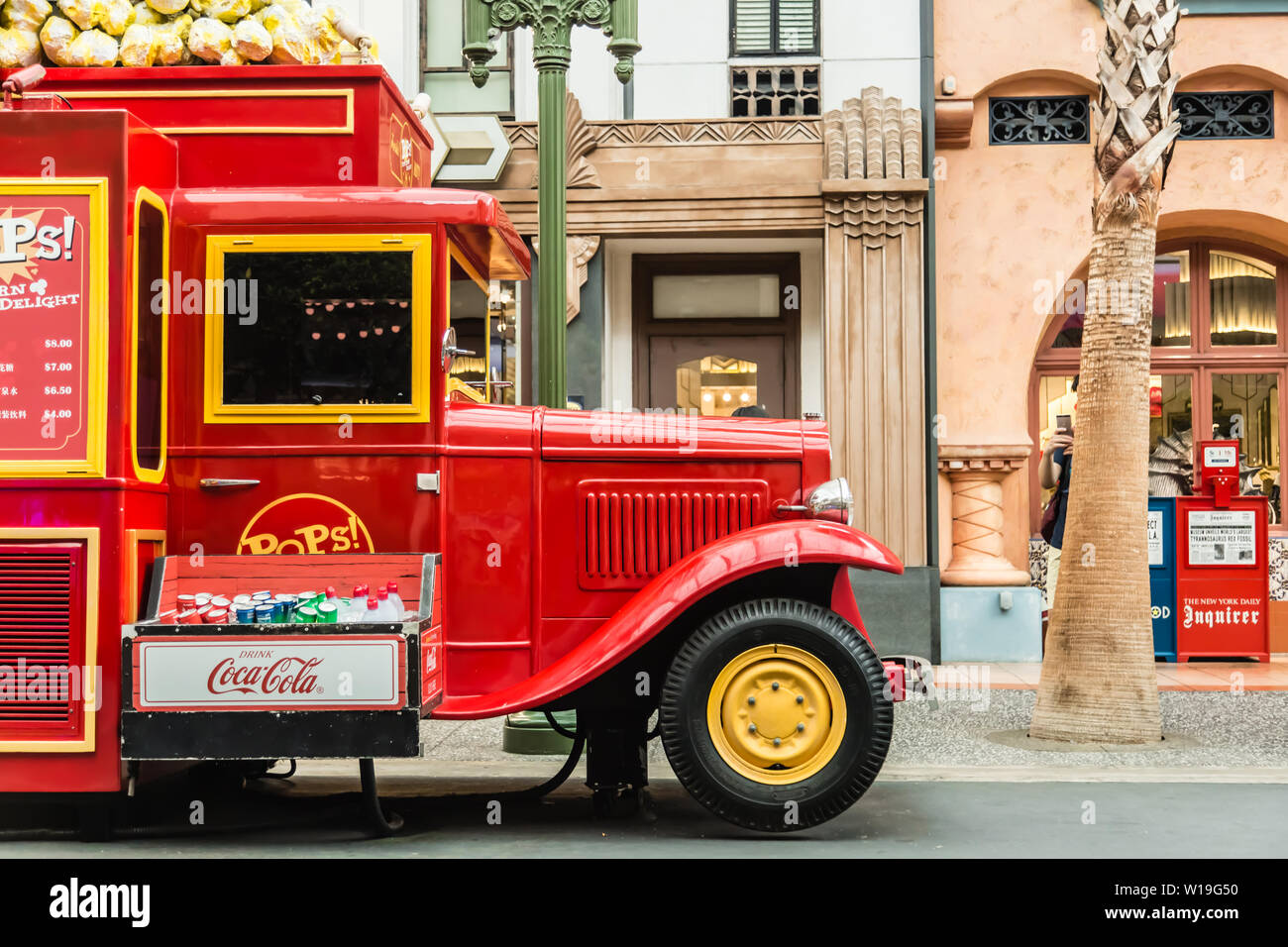 Singapore 26 Sep 17 Popcorn Sale Truck In Singapore Universal Studio Stock Photo Alamy