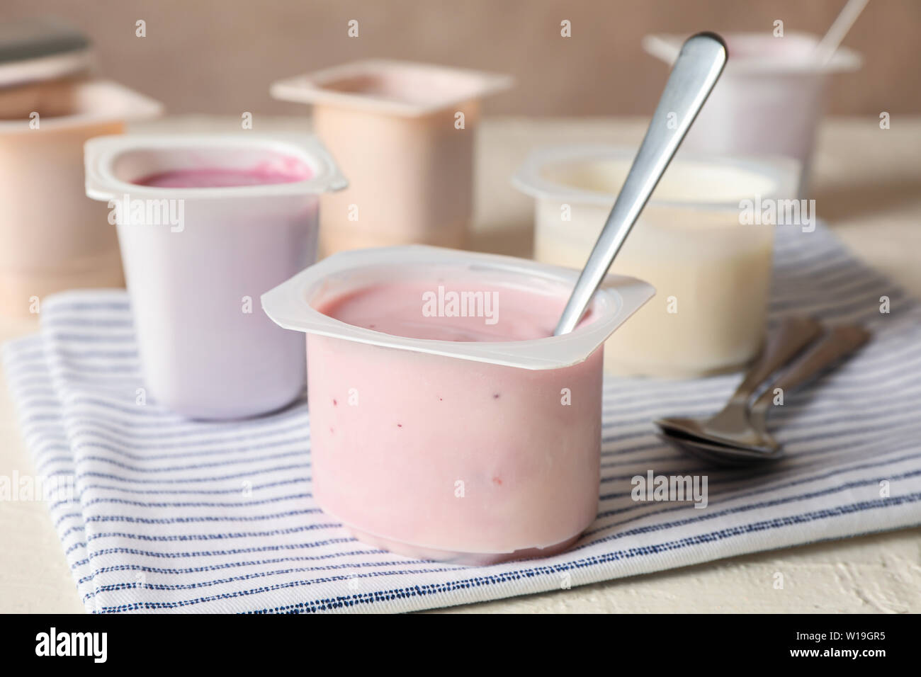 Download Yogurt Cups High Resolution Stock Photography And Images Alamy