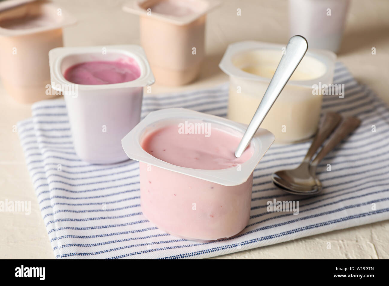 Download Yogurt Cups High Resolution Stock Photography And Images Alamy
