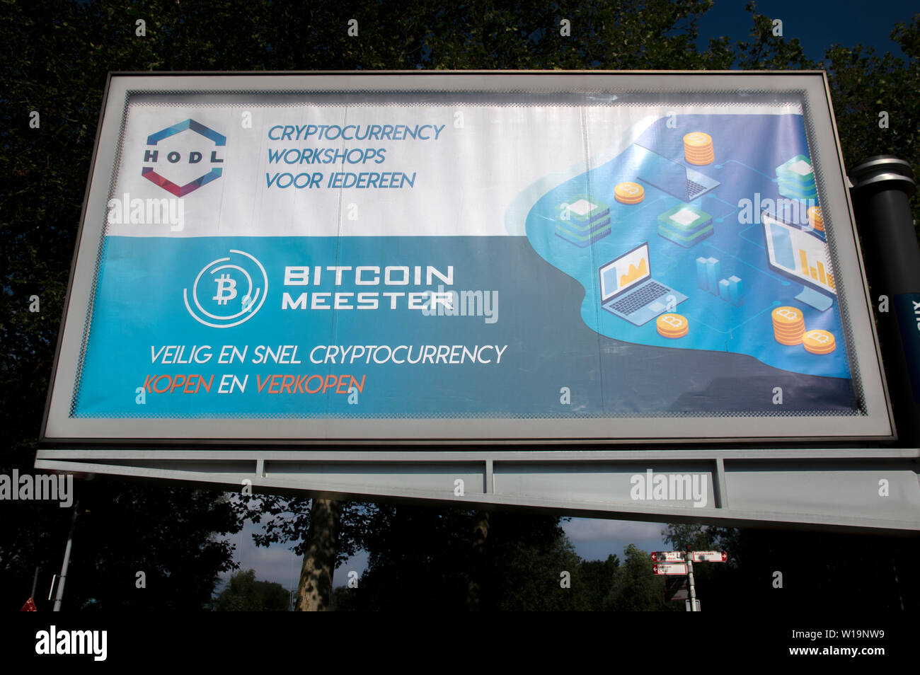 Billboard HODL Bitcoins Seminar At Amsterdam The Netherlands 2019 Stock  Photo - Alamy