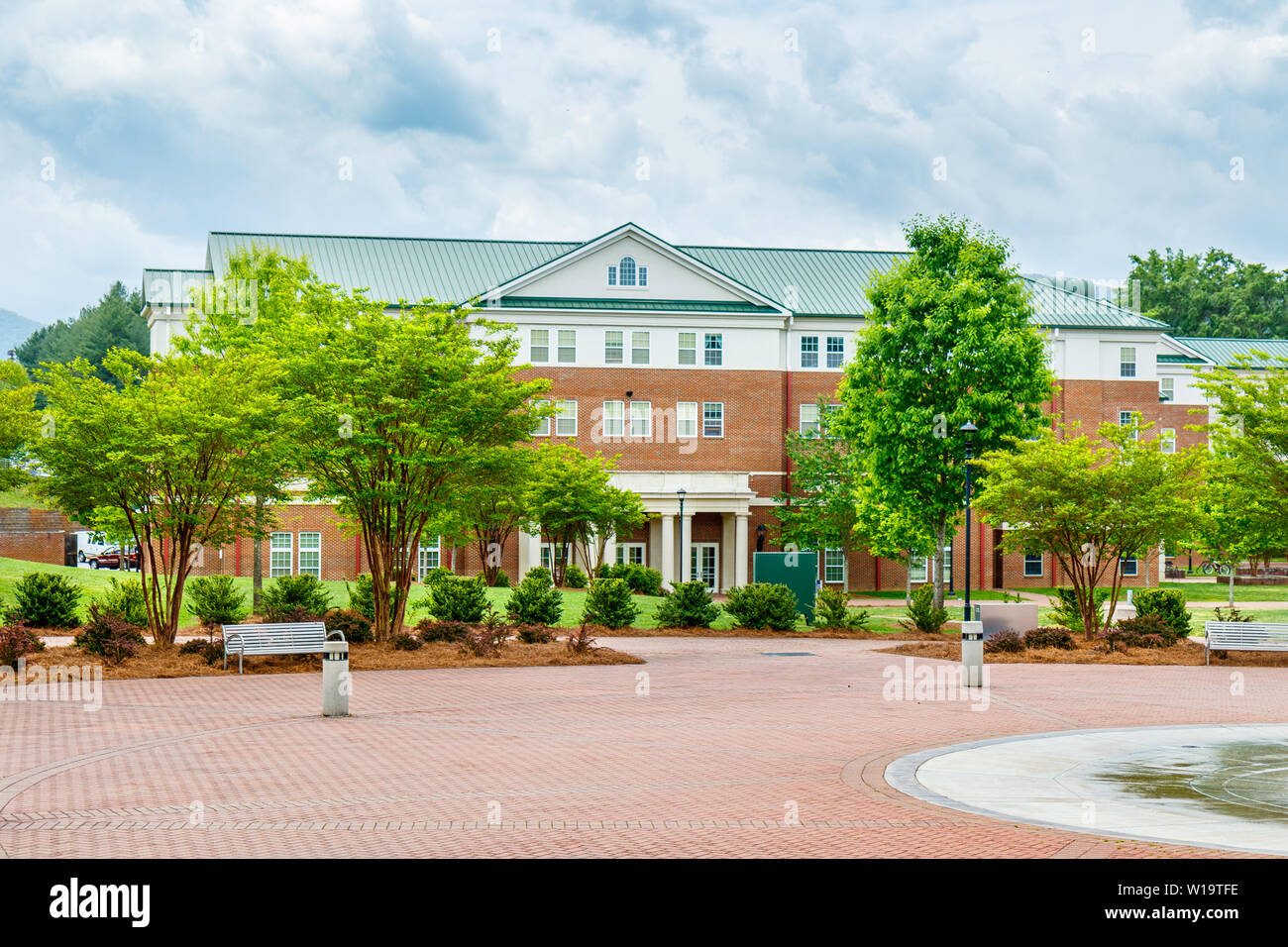 Blue ridge residence hall hires stock photography and images Alamy
