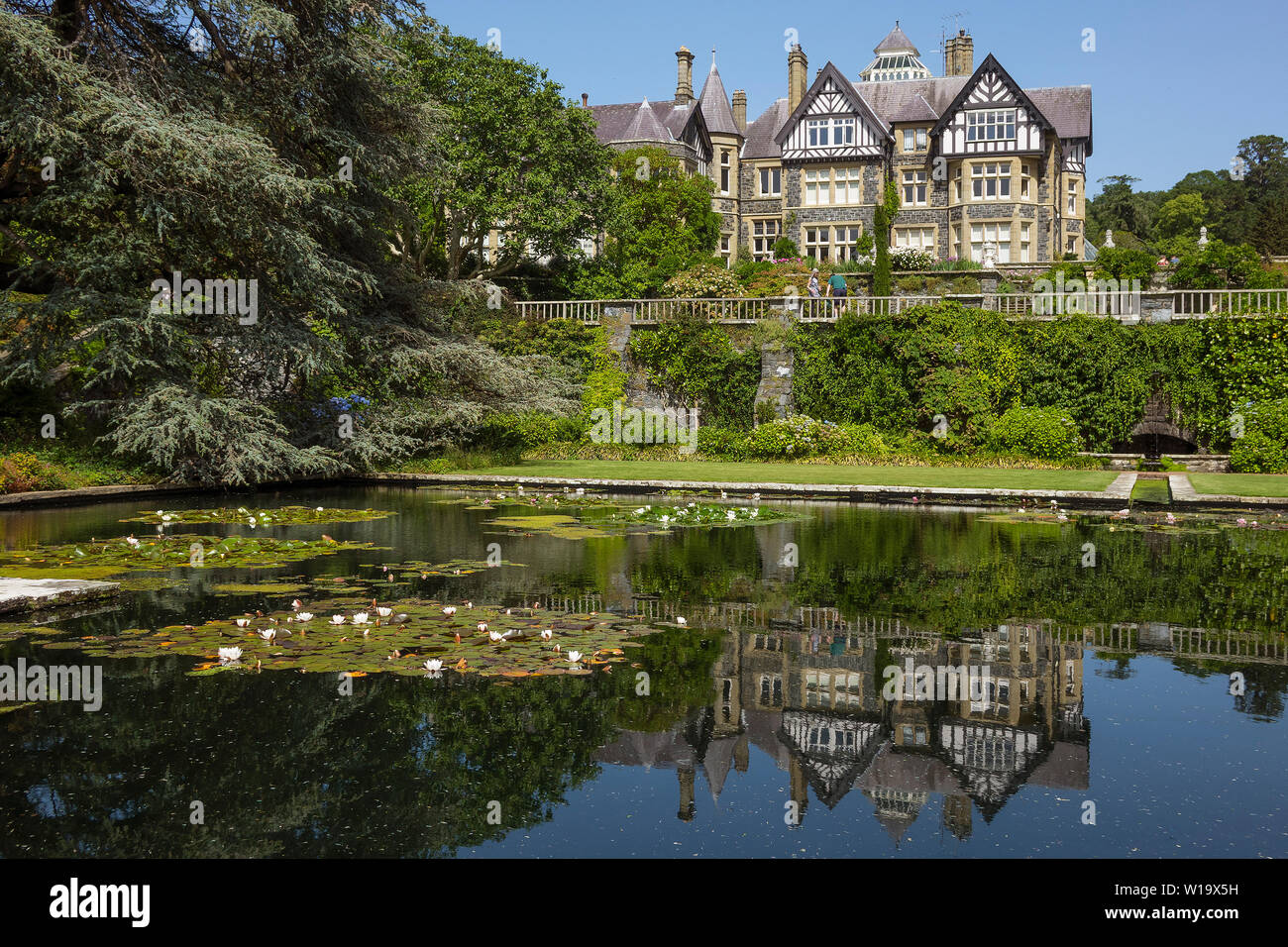 Wales, Conwy, Bodnant House & Garden Stock Photo Alamy