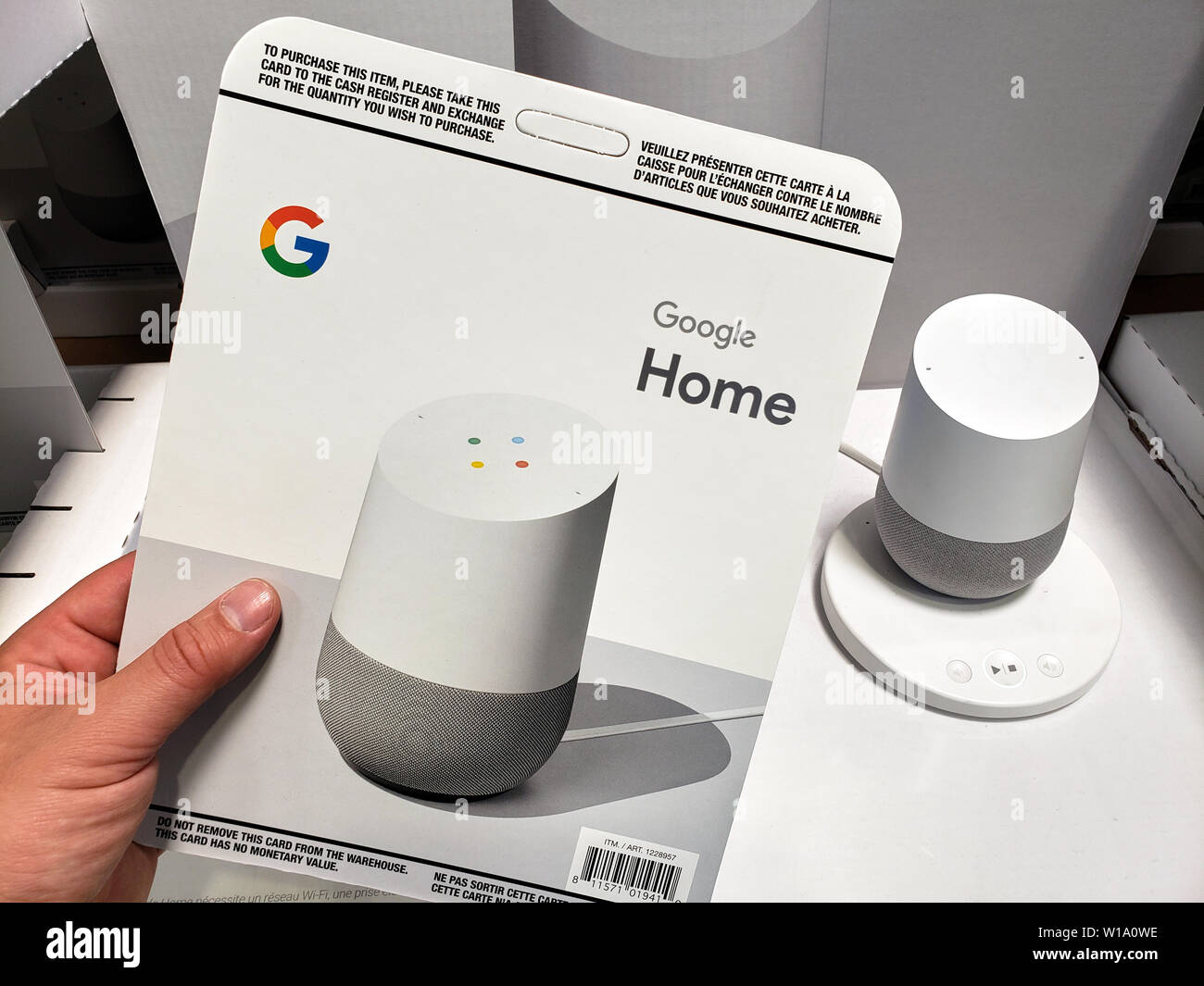 Google Home Mini High Resolution Stock Photography and Images - Alamy