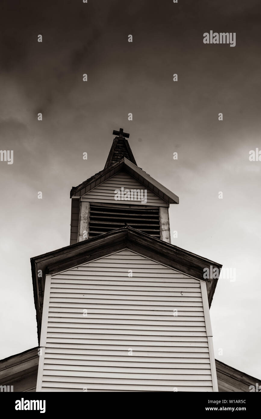 A church steeple looking up, black and white Stock Photo - Alamy