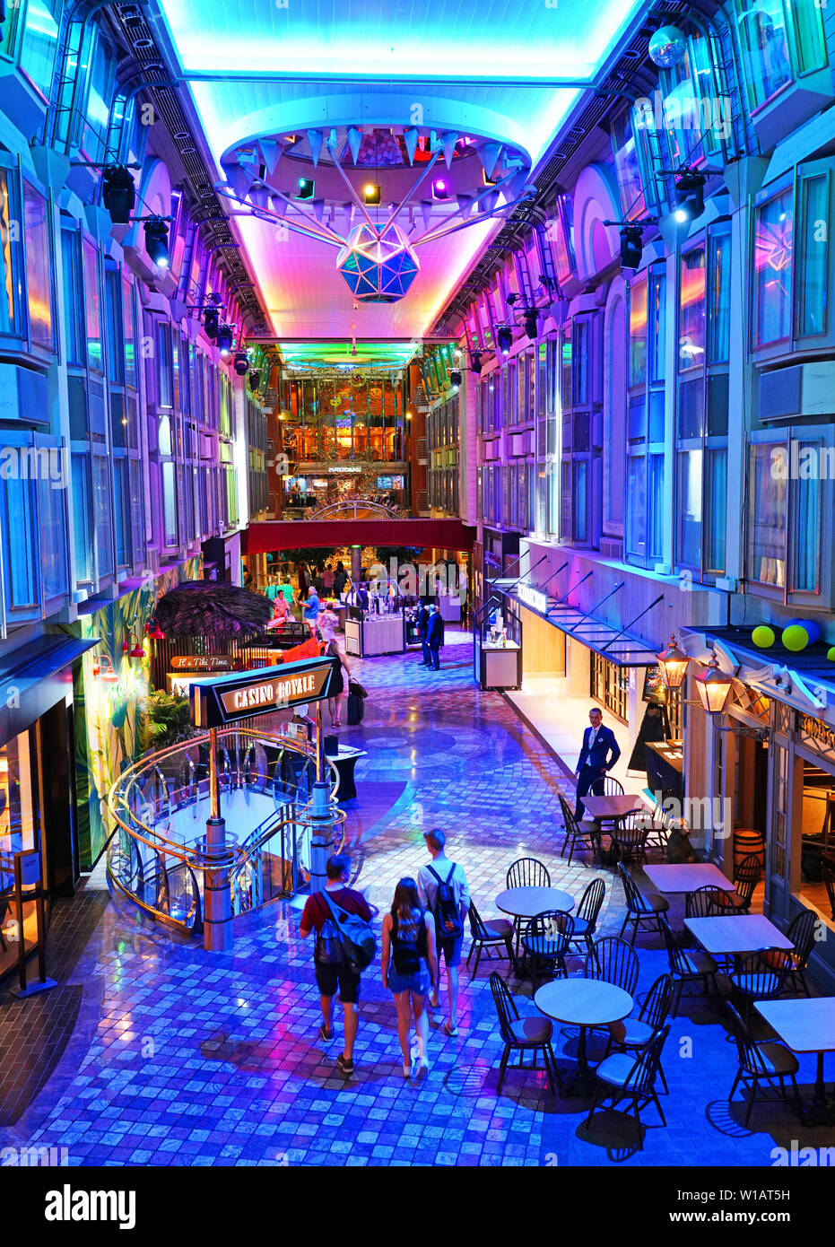 Promenade Shops on Cruise Ship, The Promenade on Royal Cari…