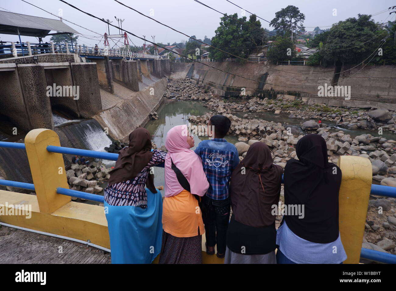 Ciliwung river jakarta 2019 hi-res stock photography and images - Alamy