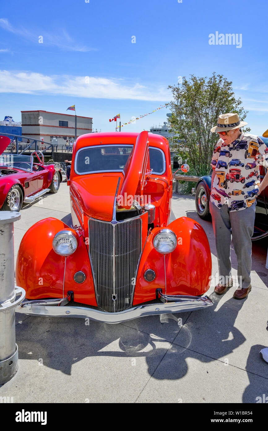 Vintage Collector Car Show, Canada Day, Shipbuilder's Square, North Vancouver, British Columbia, Canada Stock Photo
