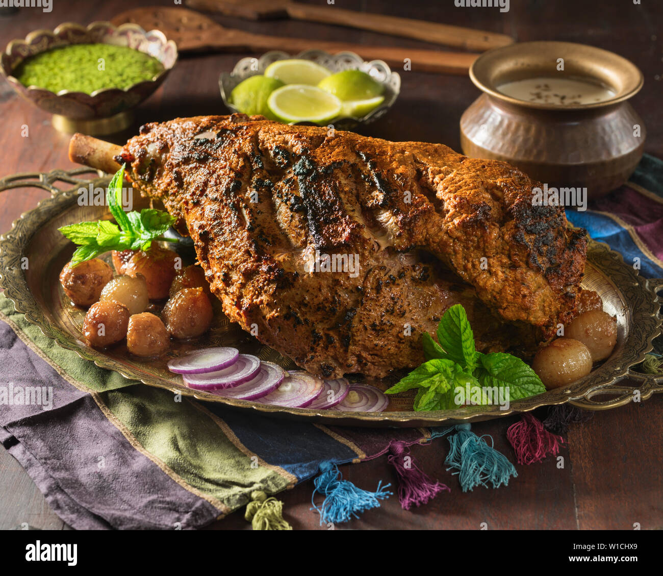 Raan masaledar. Roast spiced leg of lamb. India Food Stock Photo Alamy