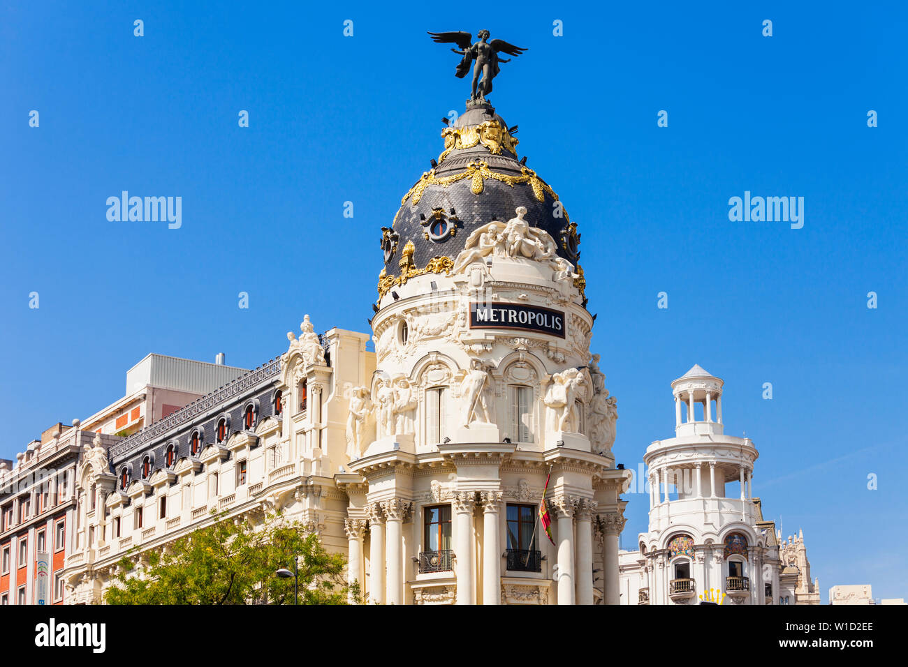 MADRID, SPAIN - SEPTEMBER 21, 2017: Metropolis Building or Edificio Metropolis is an office building at the corner of the Calle de Alcala and Gran Via Stock Photo