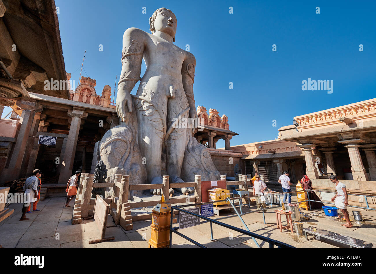 monolithic Gommateshwara statue at Shravanabelagola, Shravanabelagola