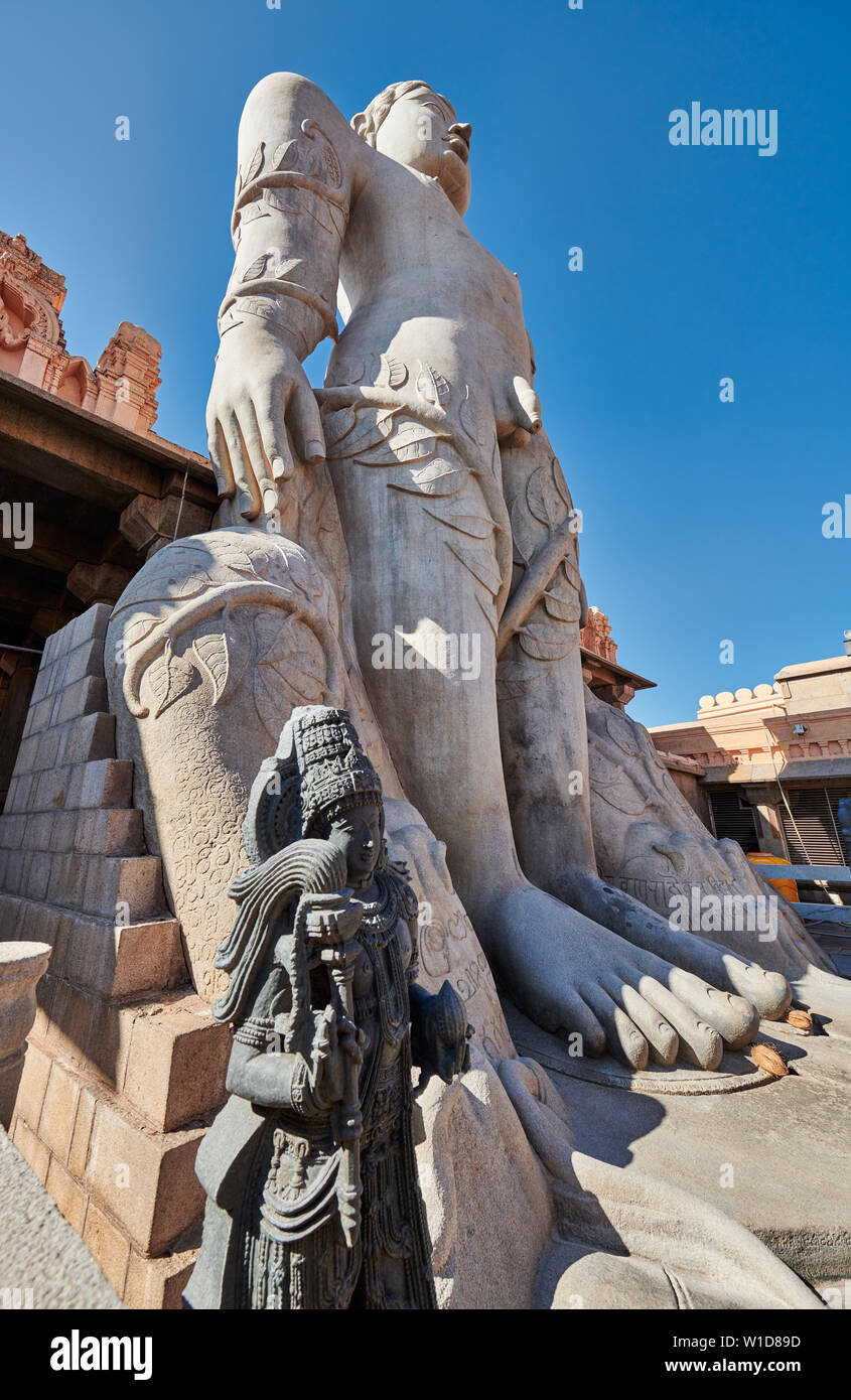 monolithic Gommateshwara statue at Shravanabelagola, Shravanabelagola