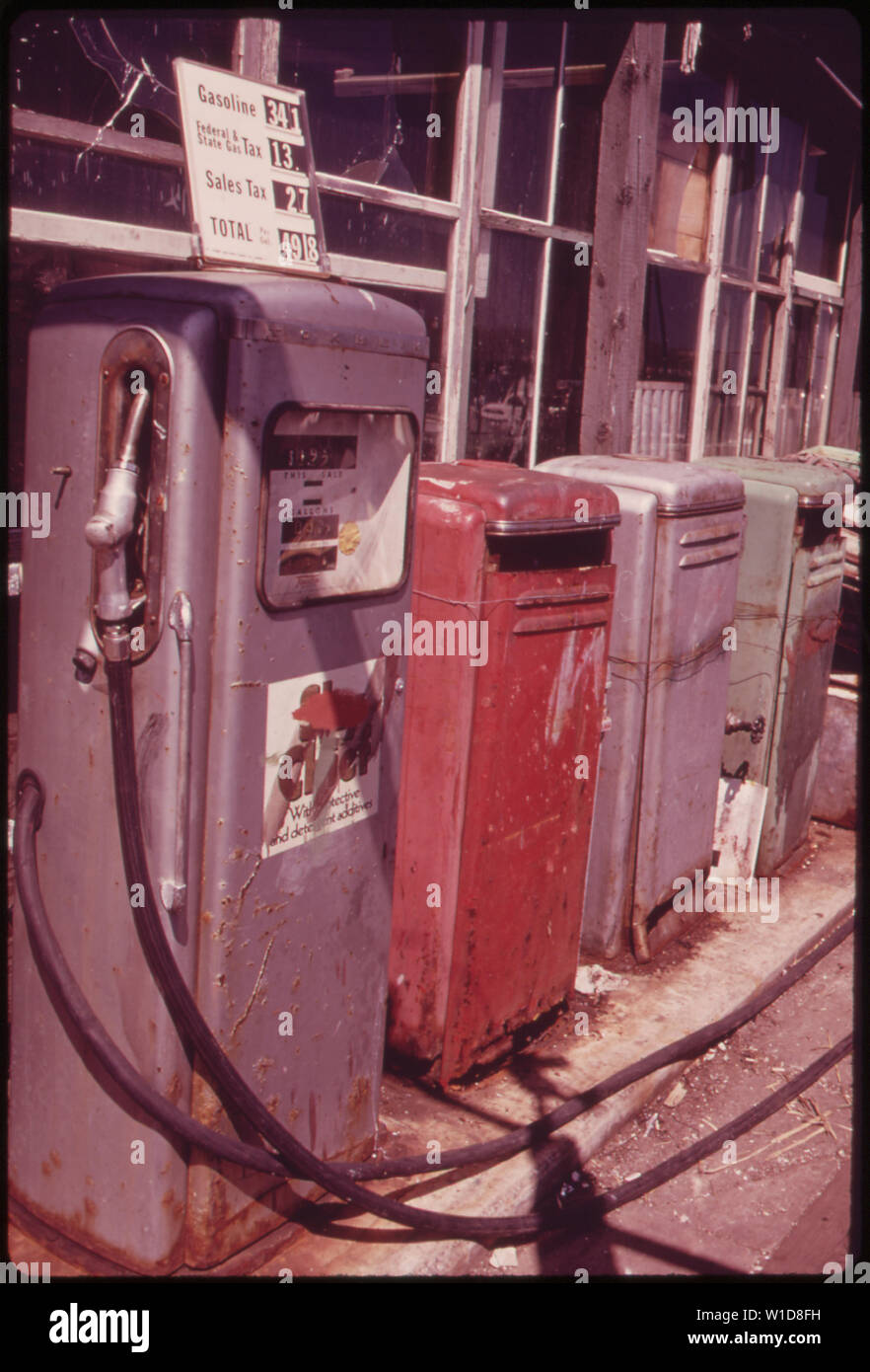 GAS PUMPS AT SHEEPSHEAD BAY MARINA Stock Photo Alamy