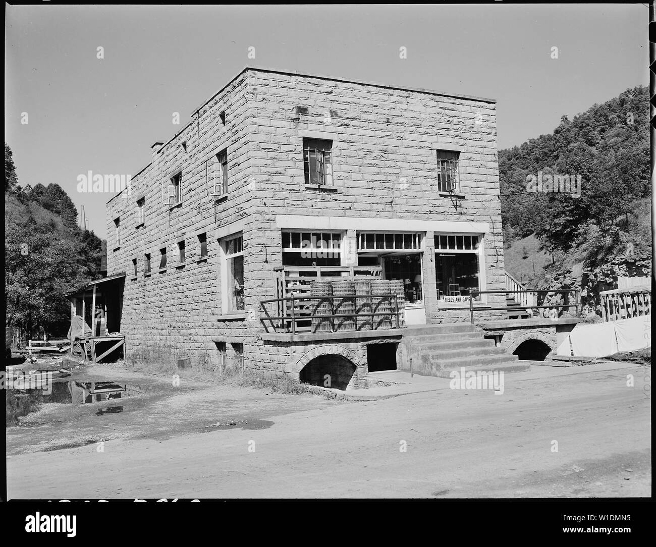 Mrs harry fain hires stock photography and images Alamy