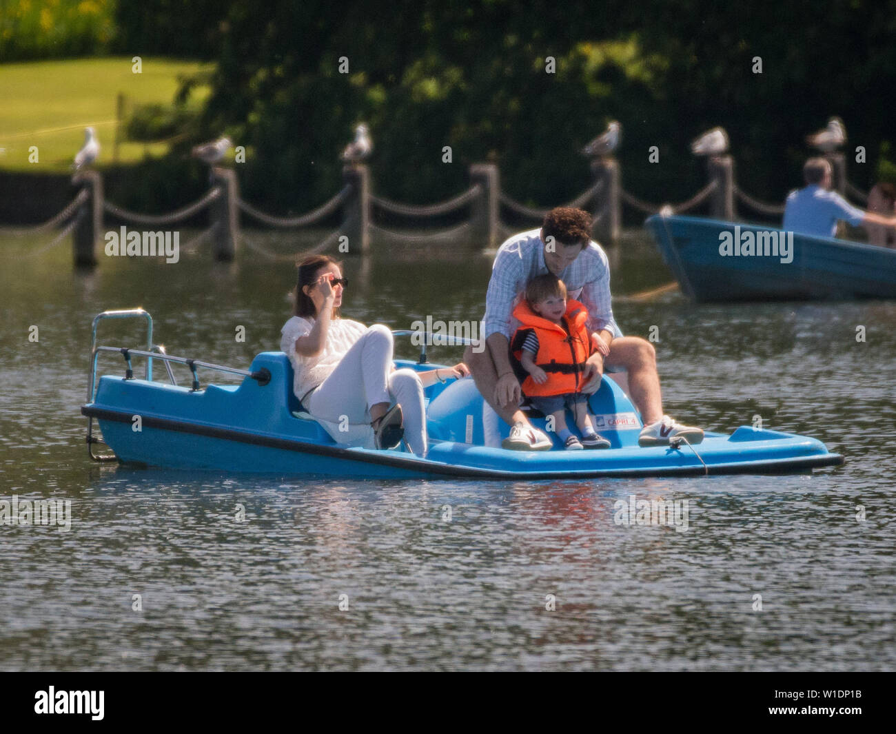 Londoners enjoying the hot weather at London’s Regent's Park. Featuring