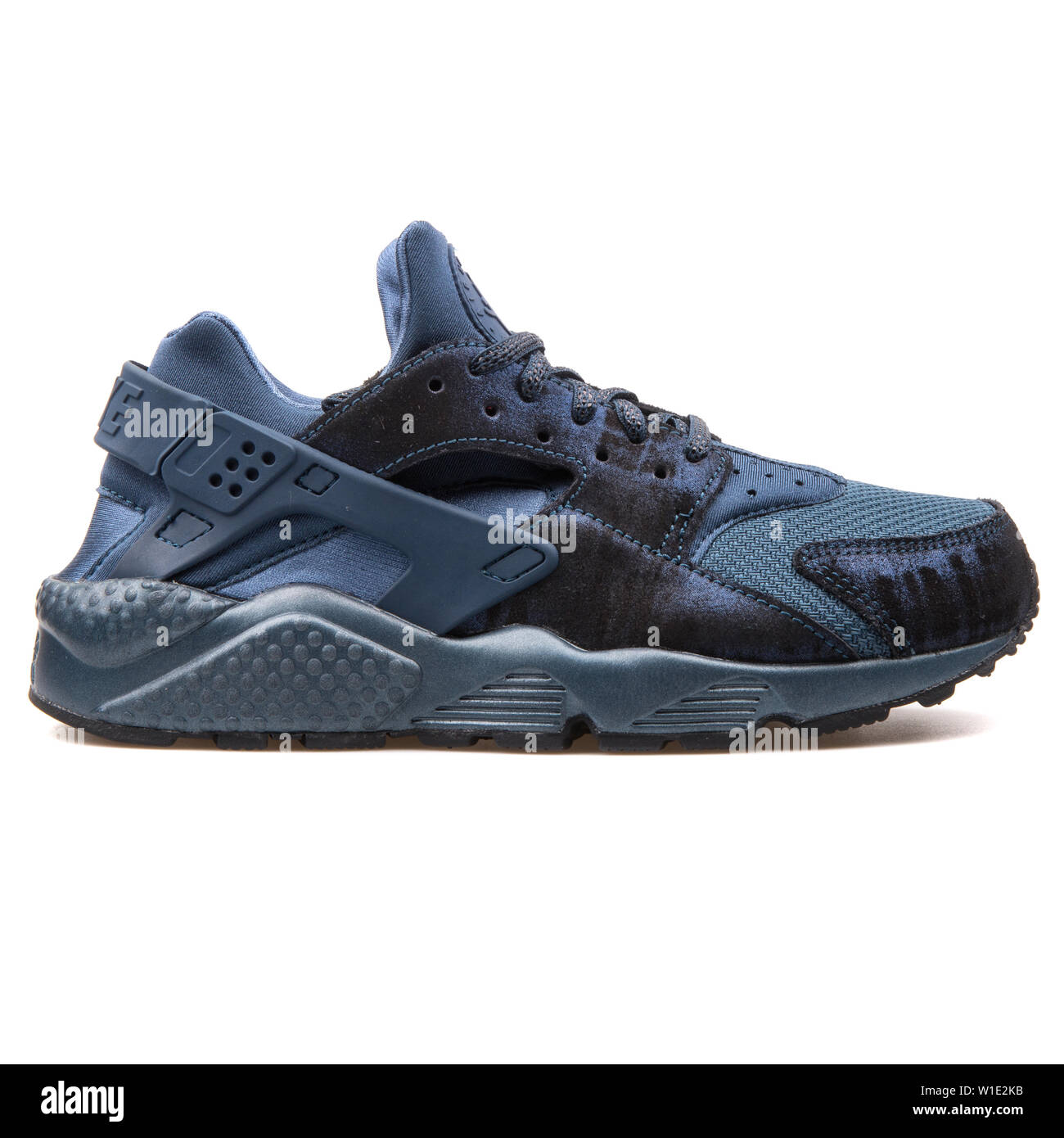 Nike huarache hi res stock photography and images Page 2 Alamy