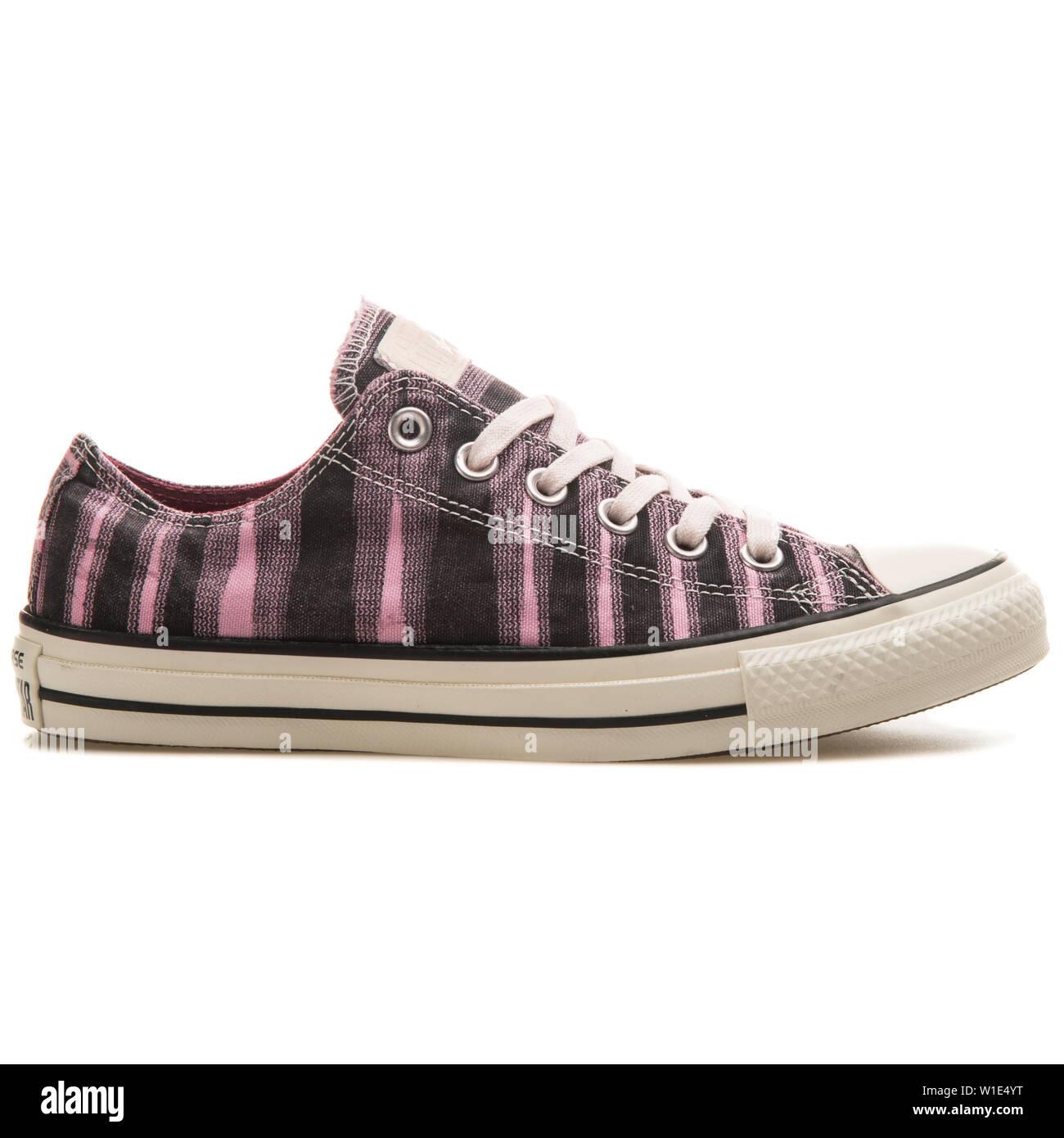 VIENNA, AUSTRIA - AUGUST 25, 2017: Converse Chuck Taylor Missoni OX pink  and black sneaker on white background Stock Photo - Alamy
