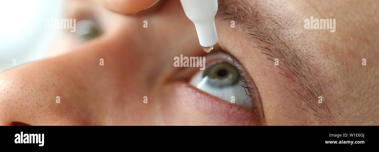 Eyedrops hires stock photography and images Alamy
