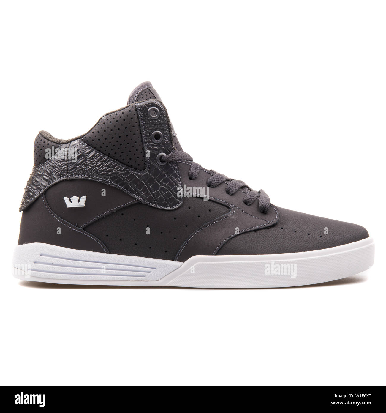 Supra shoes Cut Out Stock Images & Pictures - Page 3 Alamy