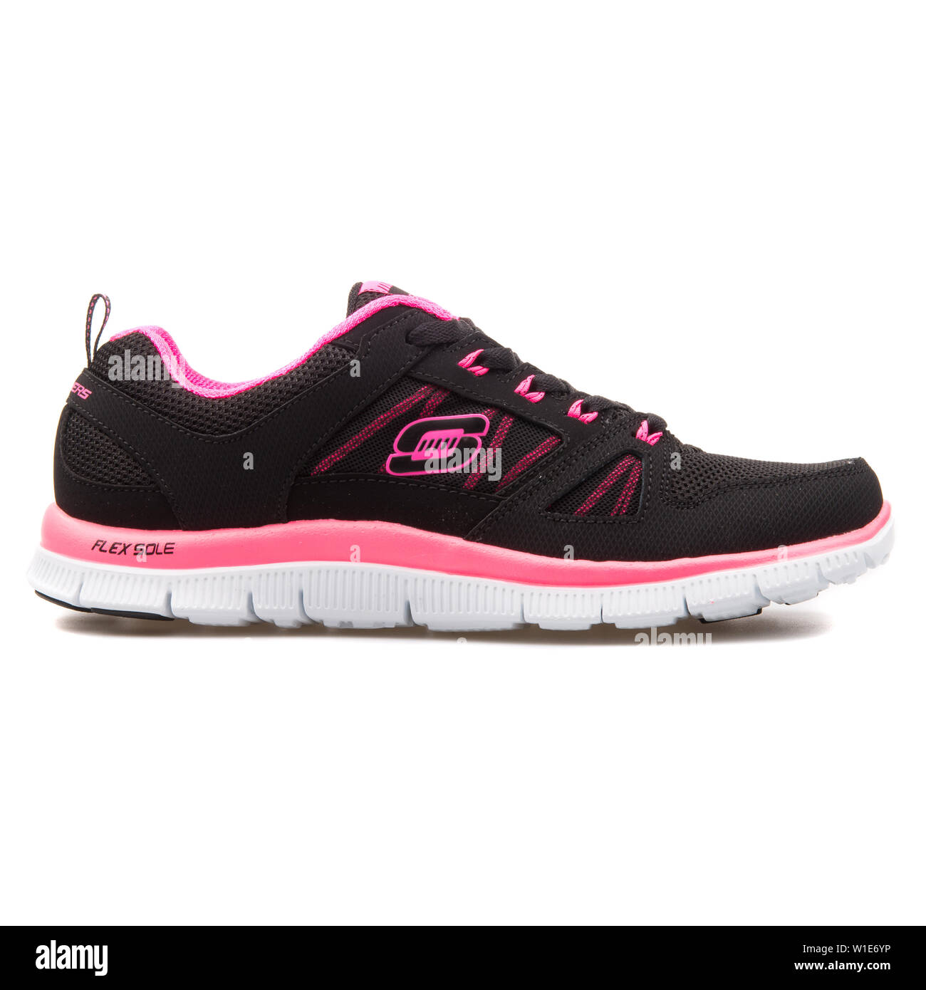 VIENNA, AUSTRIA - AUGUST 25, 2017: Skechers Flex Appeal Spring Fever black  and pink sneaker on white background Stock Photo - Alamy