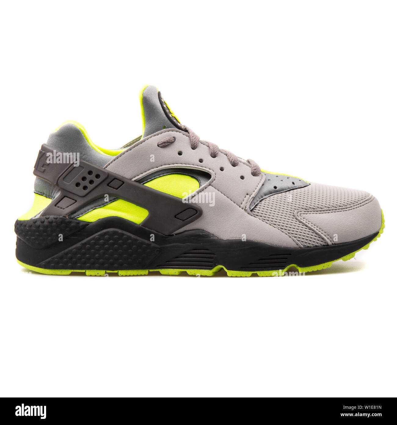 nike air huarache grey yellow