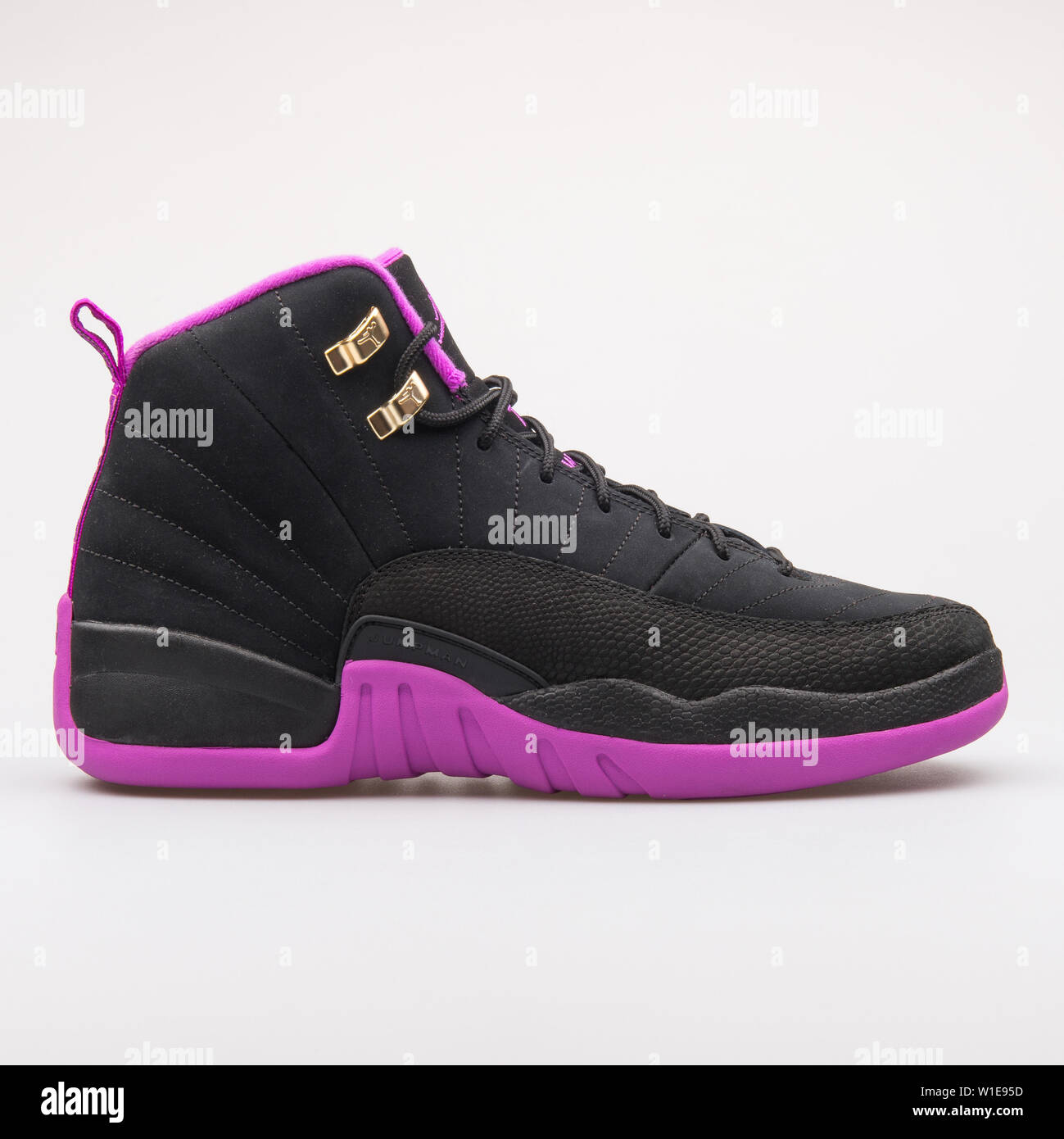 Nike air jordan 12 hi res stock photography and images Alamy