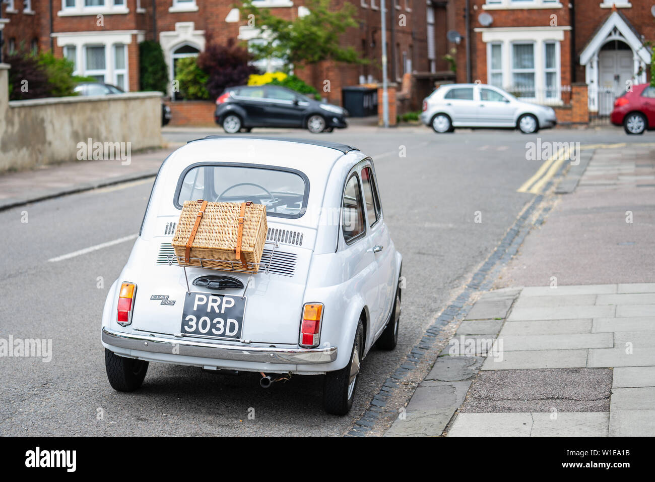 Classic fiat 500 picnic basket hires stock photography and images Alamy