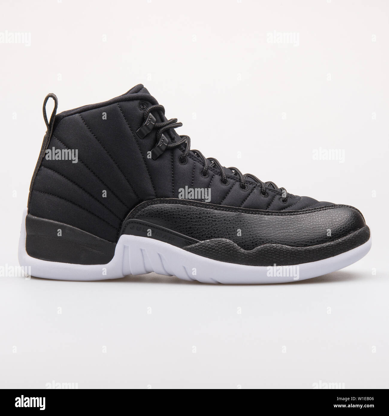 black velvet 12s