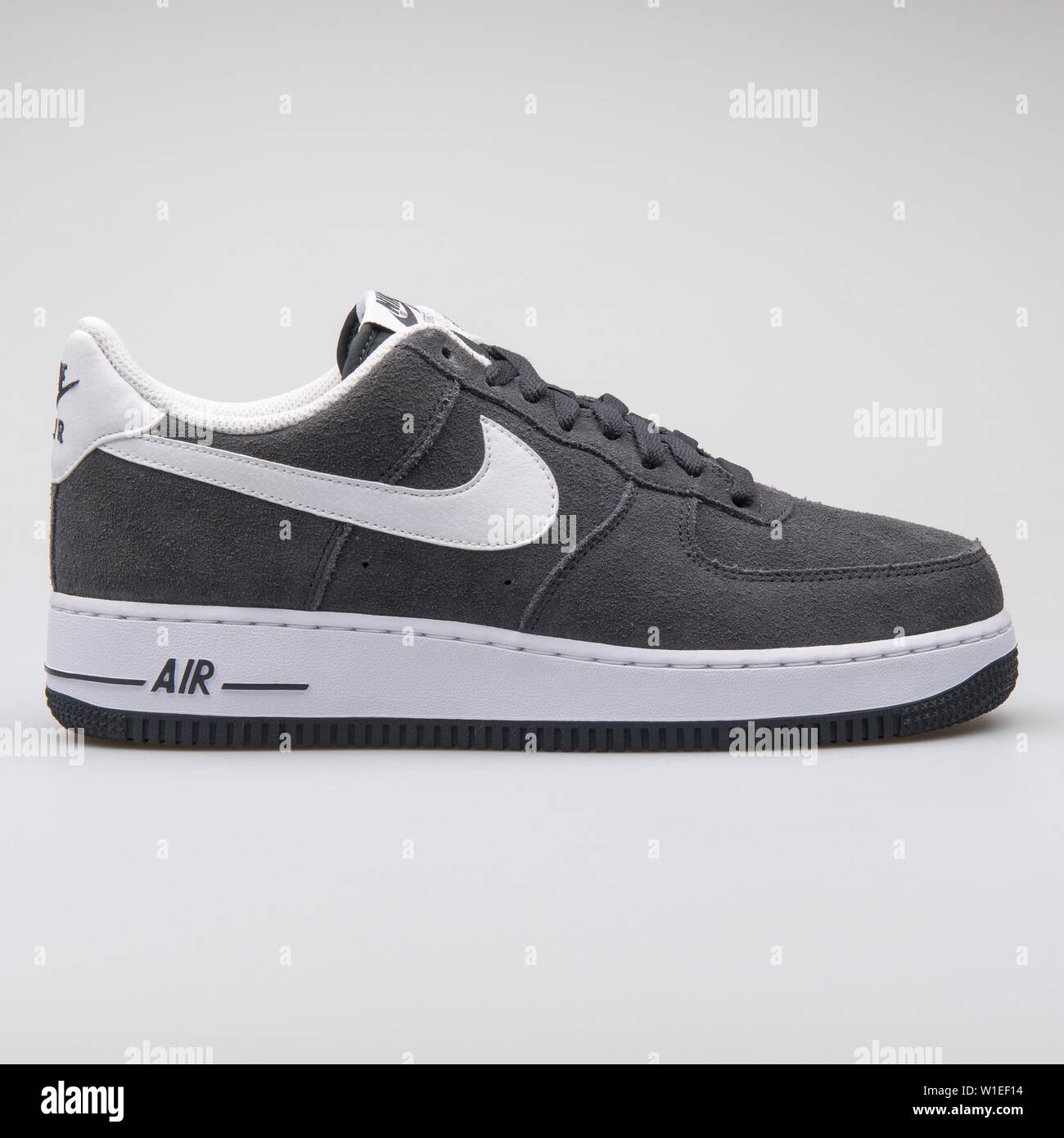 Nike air force 1 gris foncé new arrivals