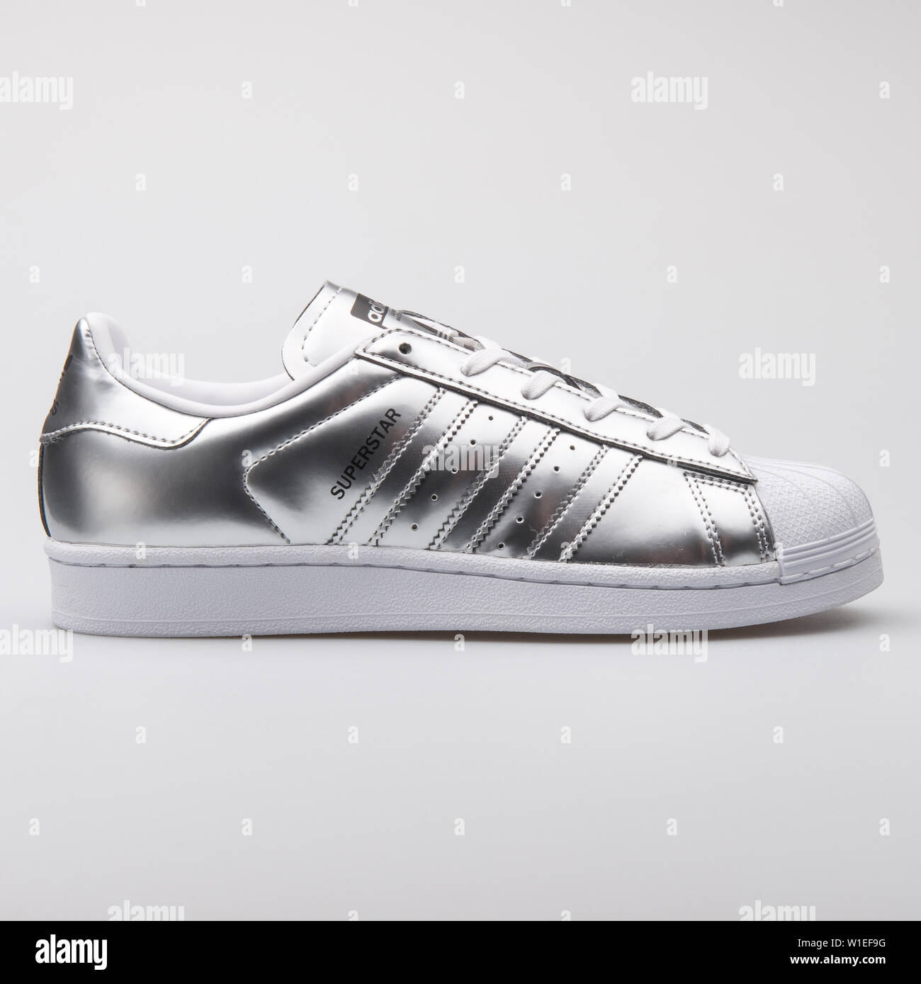 adidas superstar metallic silver white