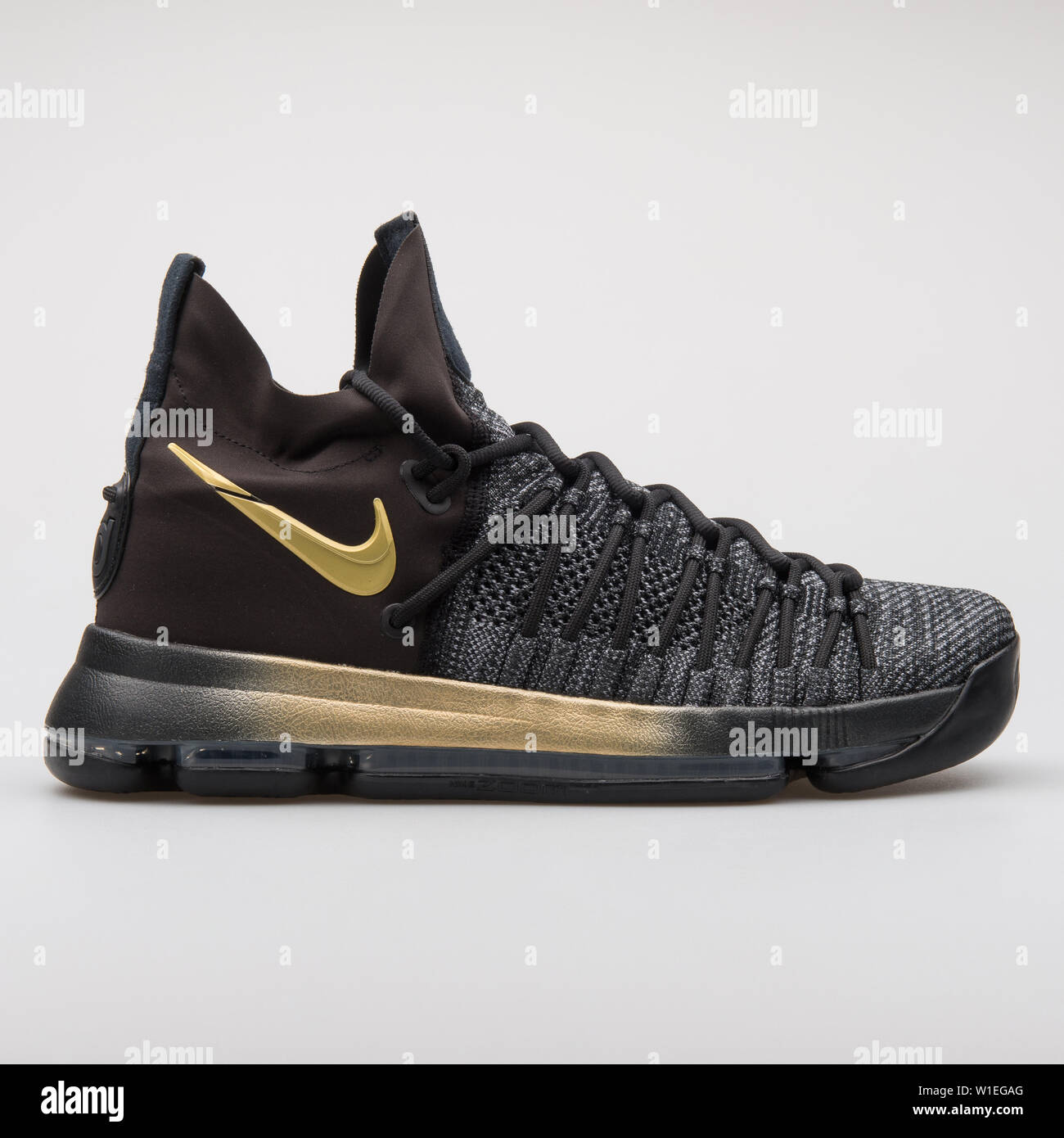 VIENNA, AUSTRIA - AUGUST 7, 2017: Nike Zoom KD9 Elite black and gold  sneaker on white background Stock Photo - Alamy