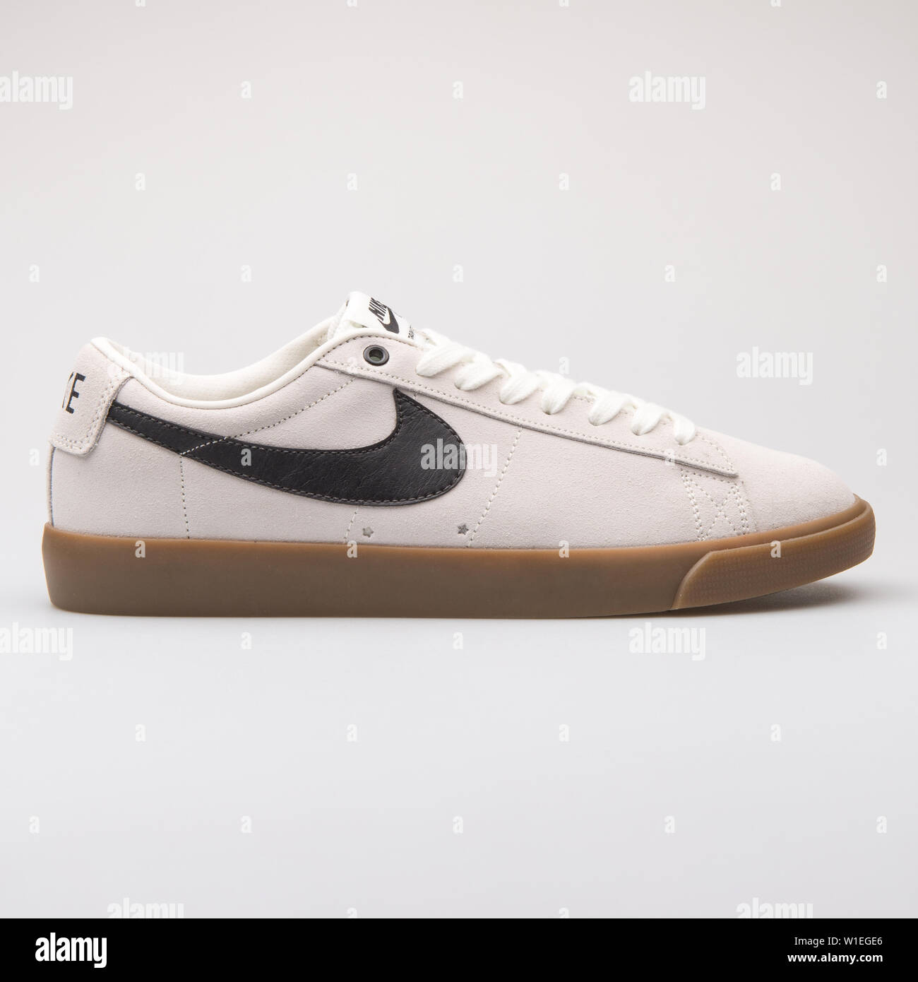 VIENNA, AUSTRIA - AUGUST 23, 2017: Nike Blazer Low GT white sneaker on  white background Stock Photo - Alamy