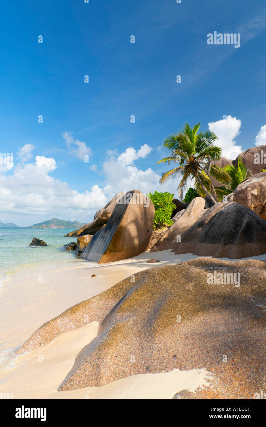 Distinctive limestone rock formations on Anse Source d'Argent, La Digue, Seychelles, Indian Ocean, Africa Stock Photo