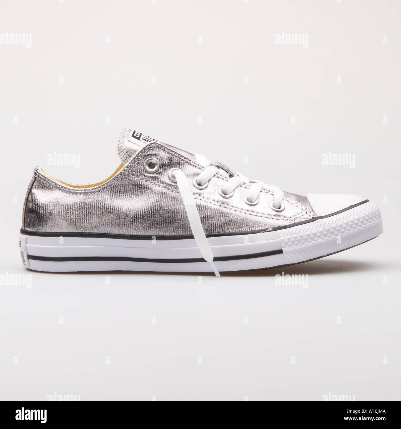 VIENNA, AUSTRIA - AUGUST 23, 2017: Converse Chuck Taylor All Star OX  gunmetal and white sneaker on white background Stock Photo - Alamy