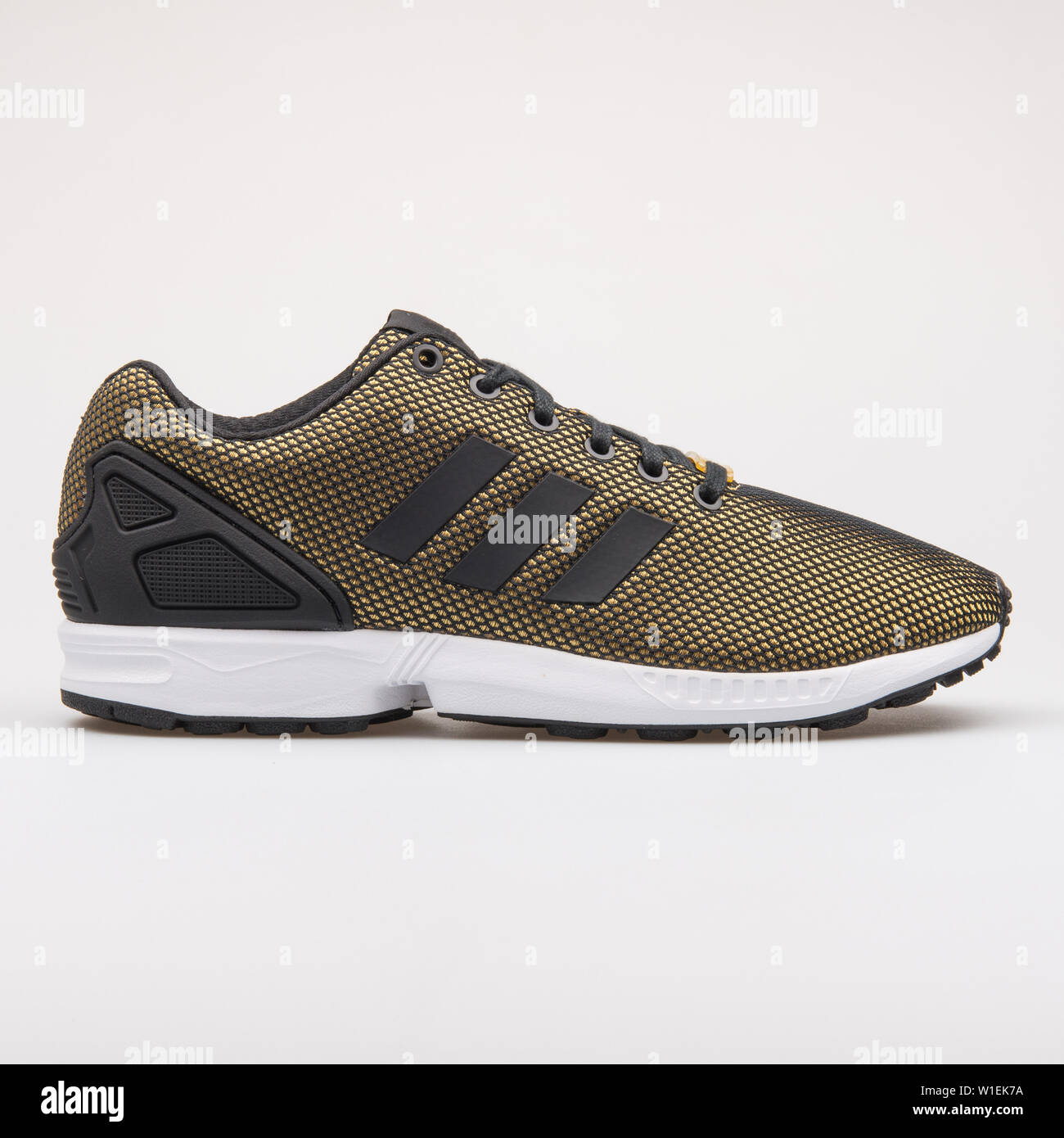 adidas flux black and gold mens