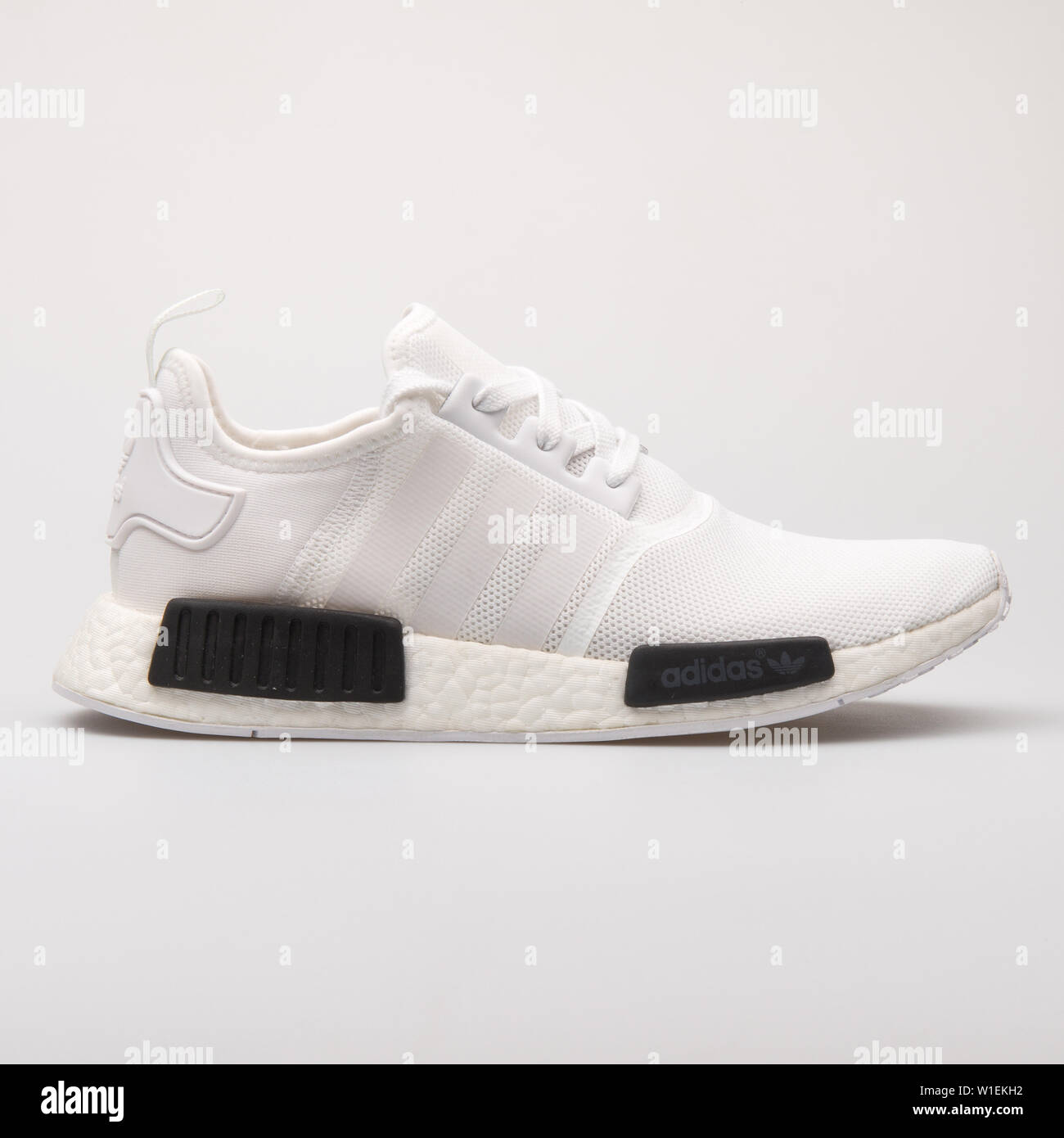 Adidas topps bianche nmd purchases r1
