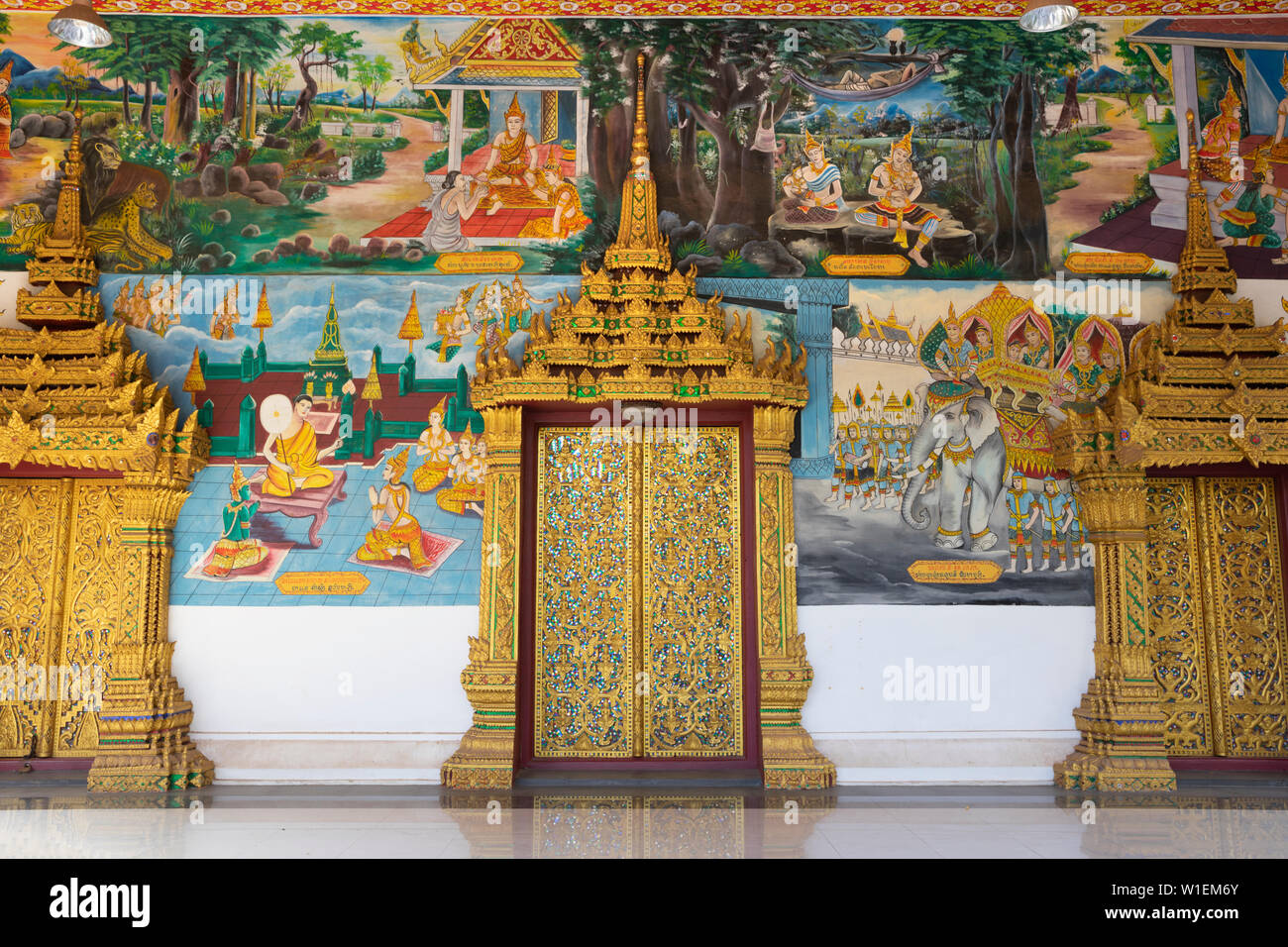 Murals and golden doors at the entrance of the Wat Inpeng Buddhist temple, Rue Samsenthai, Vientiane, Laos, Indochina, Southeast Asia, Asia Stock Photo