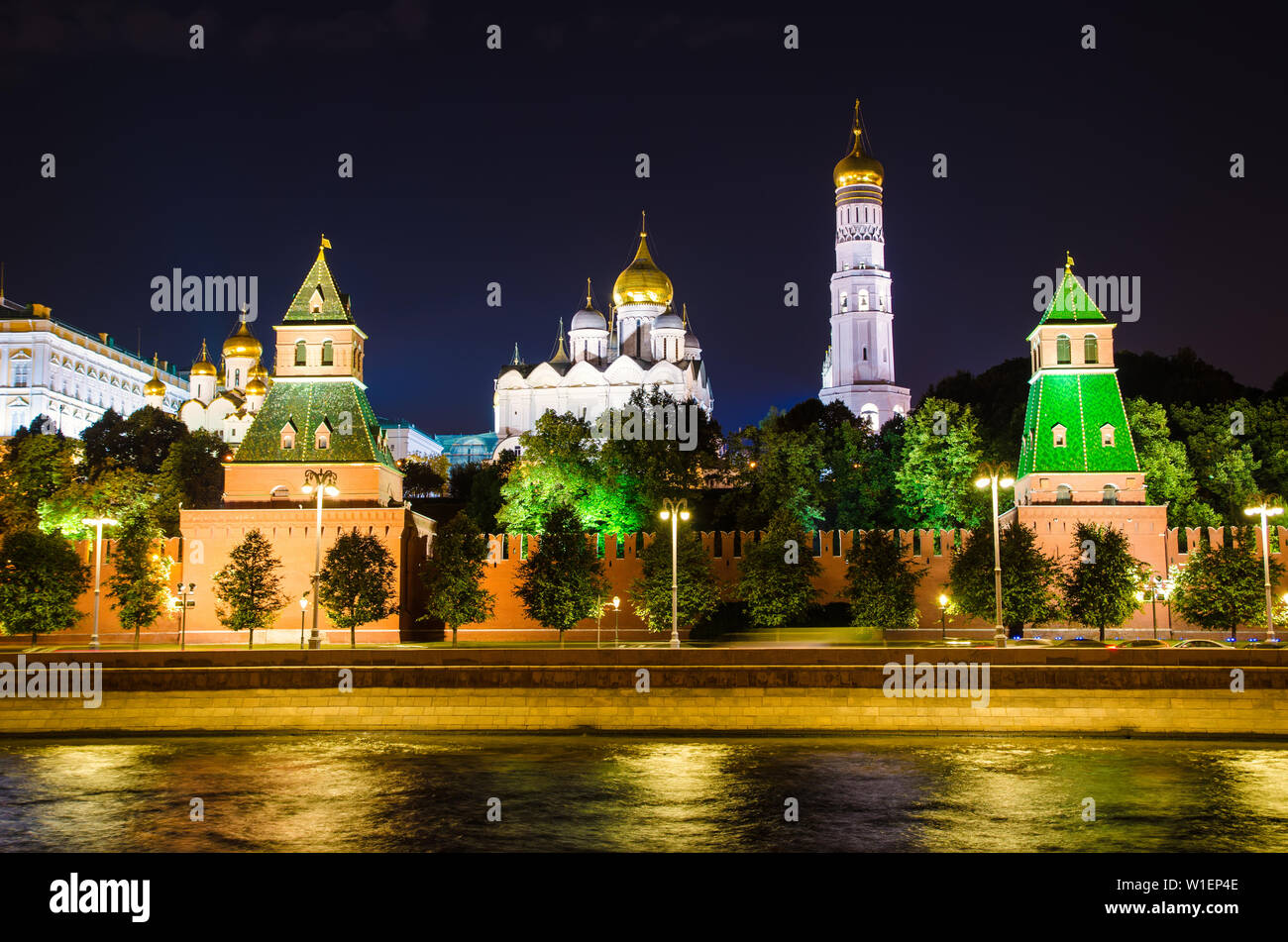 cityscape of Kremlin Embankment at night Stock Photo