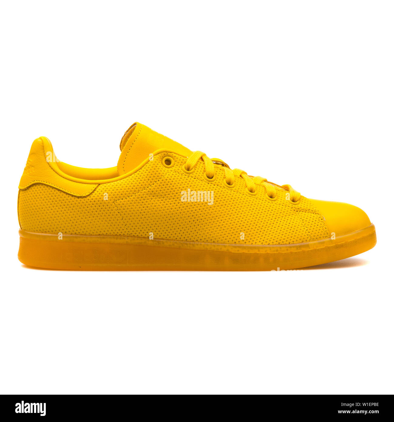 Stan smith sneaker hi-res stock photography and images - Alamy