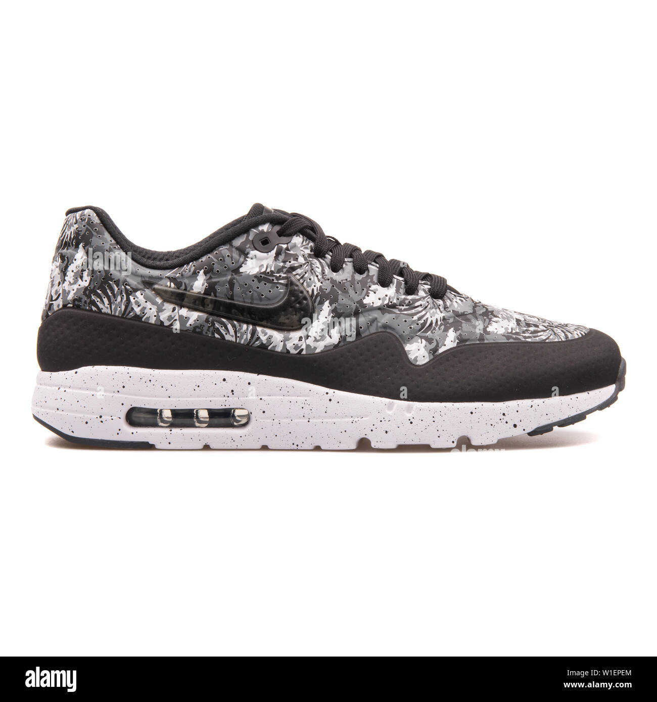 VIENNA, AUSTRIA - AUGUST 10, 2017: Nike Air Max 1 Ultra Moire black and  white sneaker on white background Stock Photo - Alamy